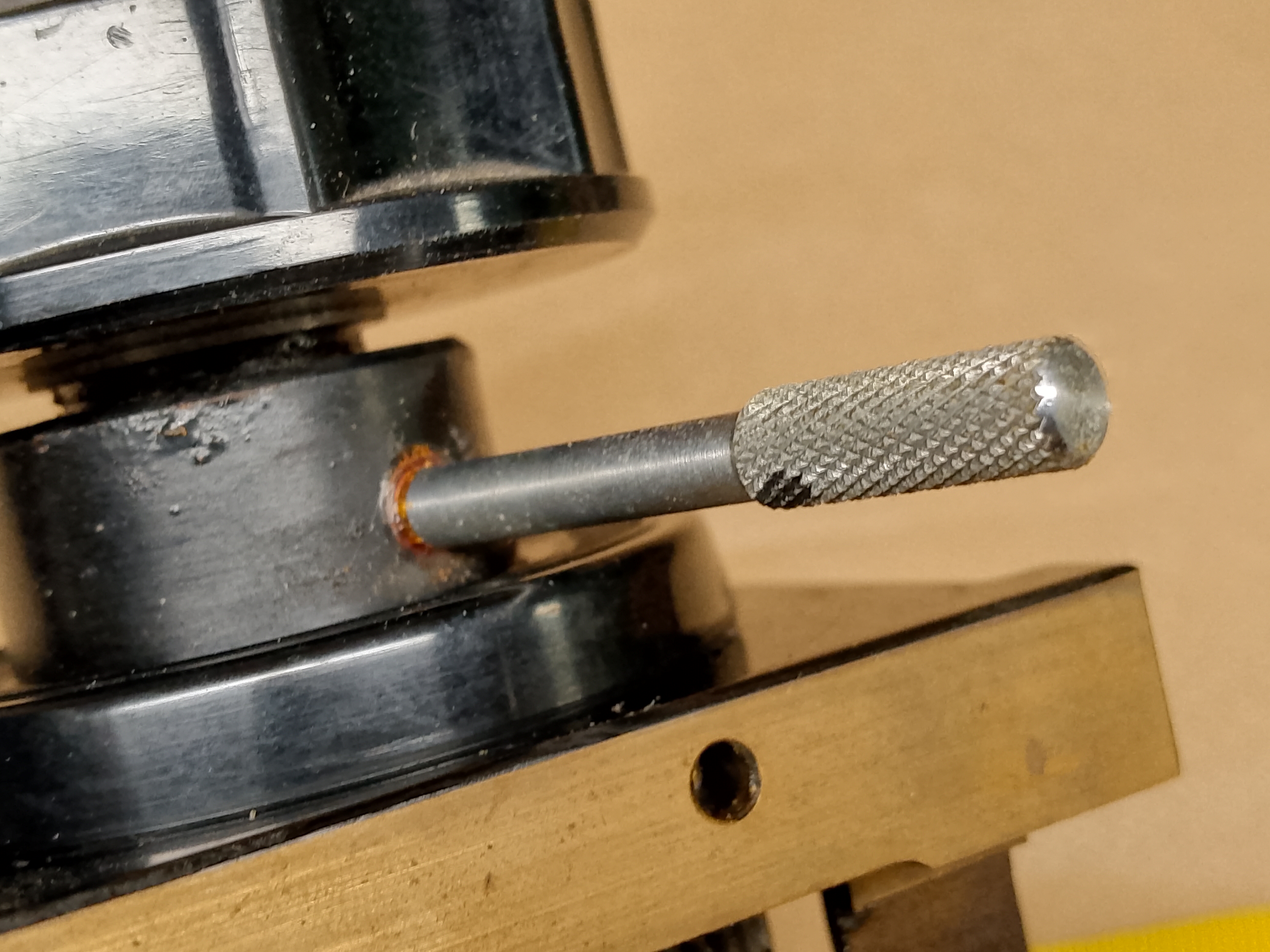 Blok ruchu zgrubnego (makro) z pokrętłami do mikroskopu PZO MB-30 / PZO ML - ujęcie #13