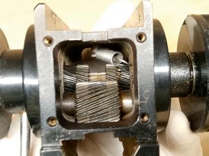 Blok ruchu zgrubnego (makro) z pokrętłami do mikroskopu PZO MB-30 / PZO ML - ujęcie #11