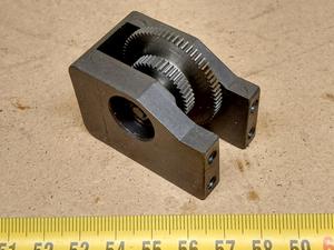 Carl Zeiss Jena Pinion system from the vertical focusing mechanism of the Carl Zeiss Jena Ergaval / Amplival microscope / coarse focus - thumbnail