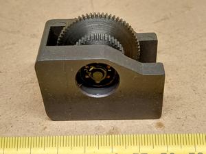 Carl Zeiss Jena System zębatek (zębatka) z mechanizmu przesuwu pionowego mikroskopu Carl Zeiss Jena Ergaval / Amplival - thumbnail
