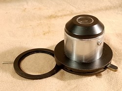 Hertel & Reuss Studio C Microscope condenser, mount diam. 31,5 mm., incl. iris diaphragm and holder for 32 mm filters. Unscrewable top lens.
