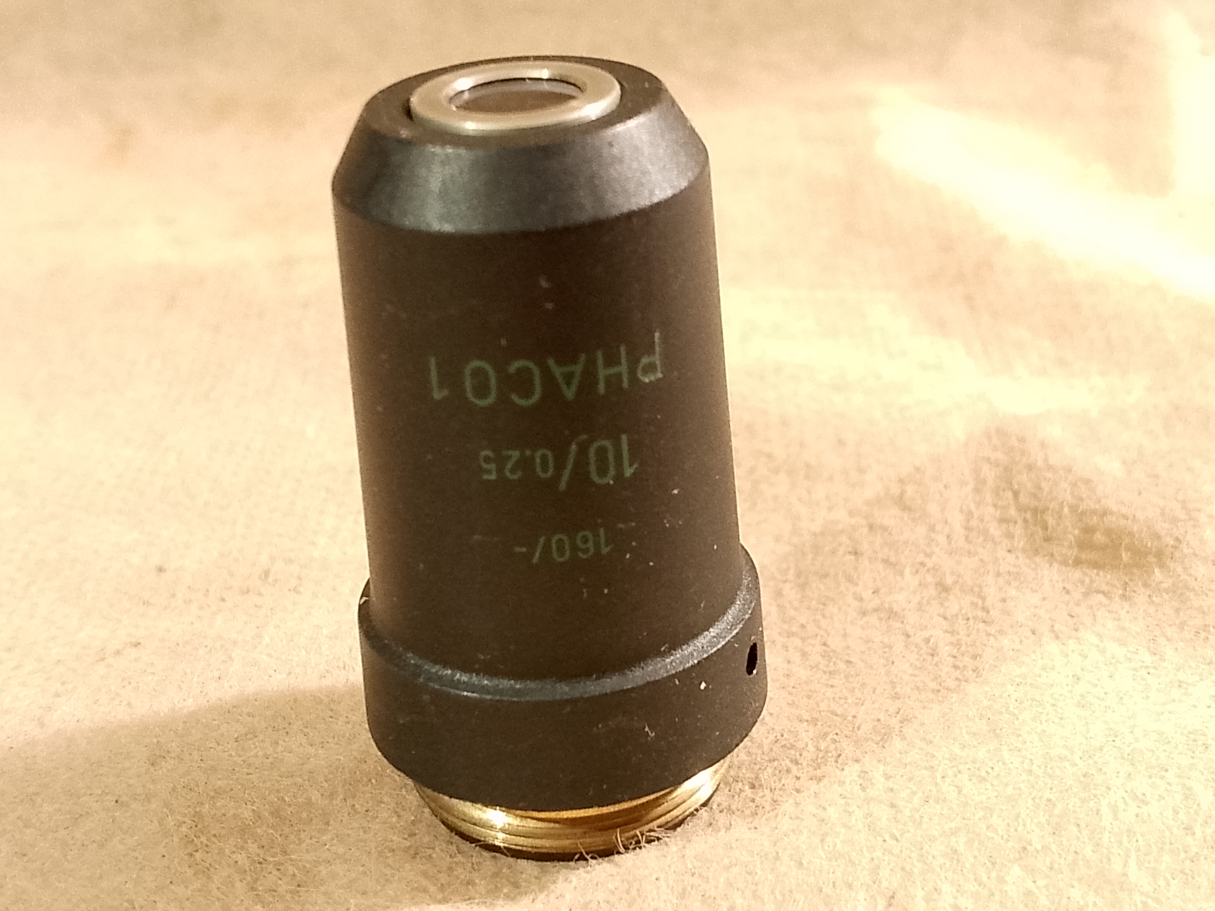 Leitz HM-LUX 3 Obiektyw mikroskopowy Leitz Wetzlar 10x do jasnego pola i kontrastu fazowego (519757). 10/0,25 - ujęcie #1
