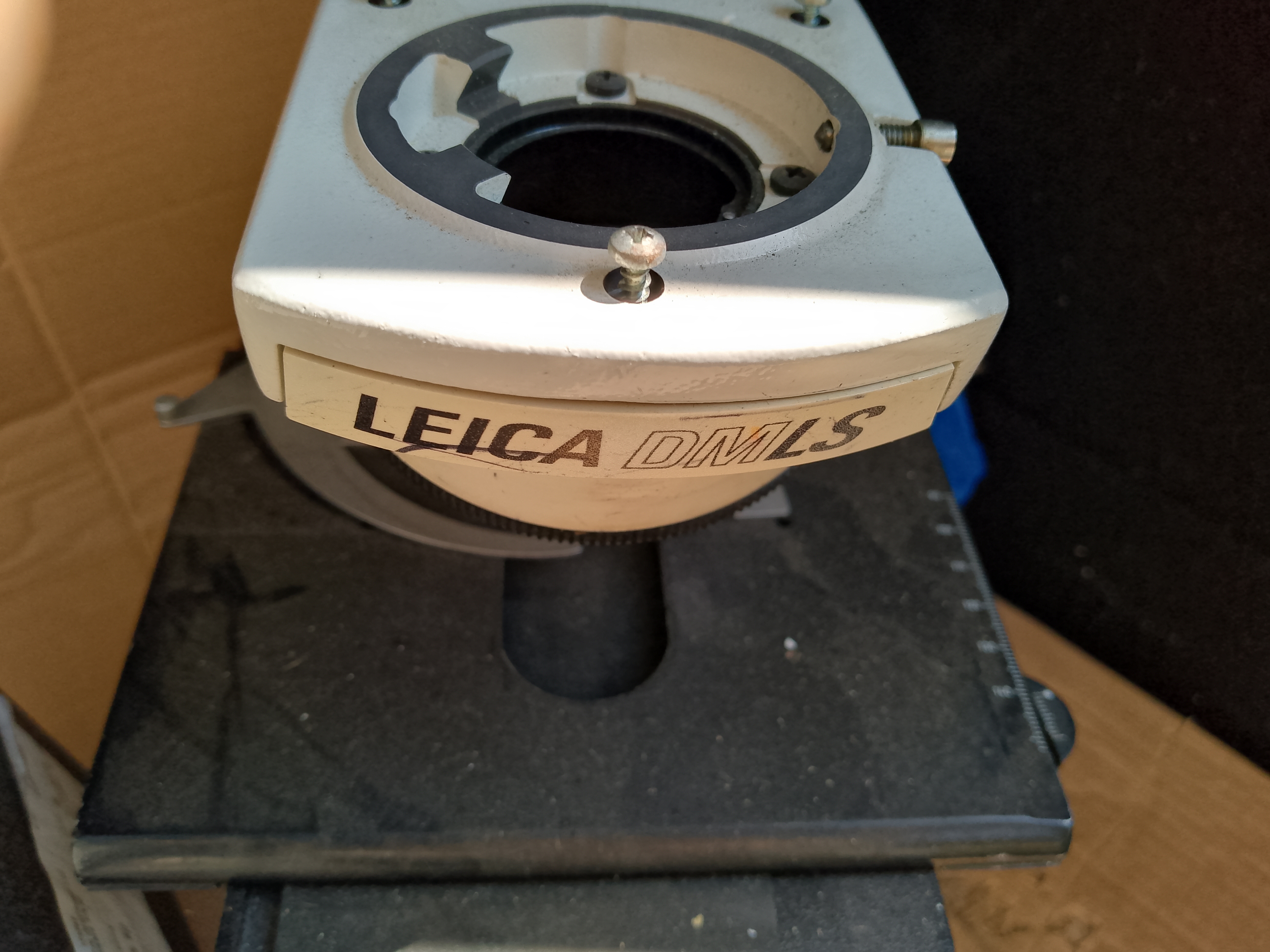 Leica DMLS Prowadnice i kulki łożyskowe ruchu w osi X do stolika mechanicznego - ujęcie #7