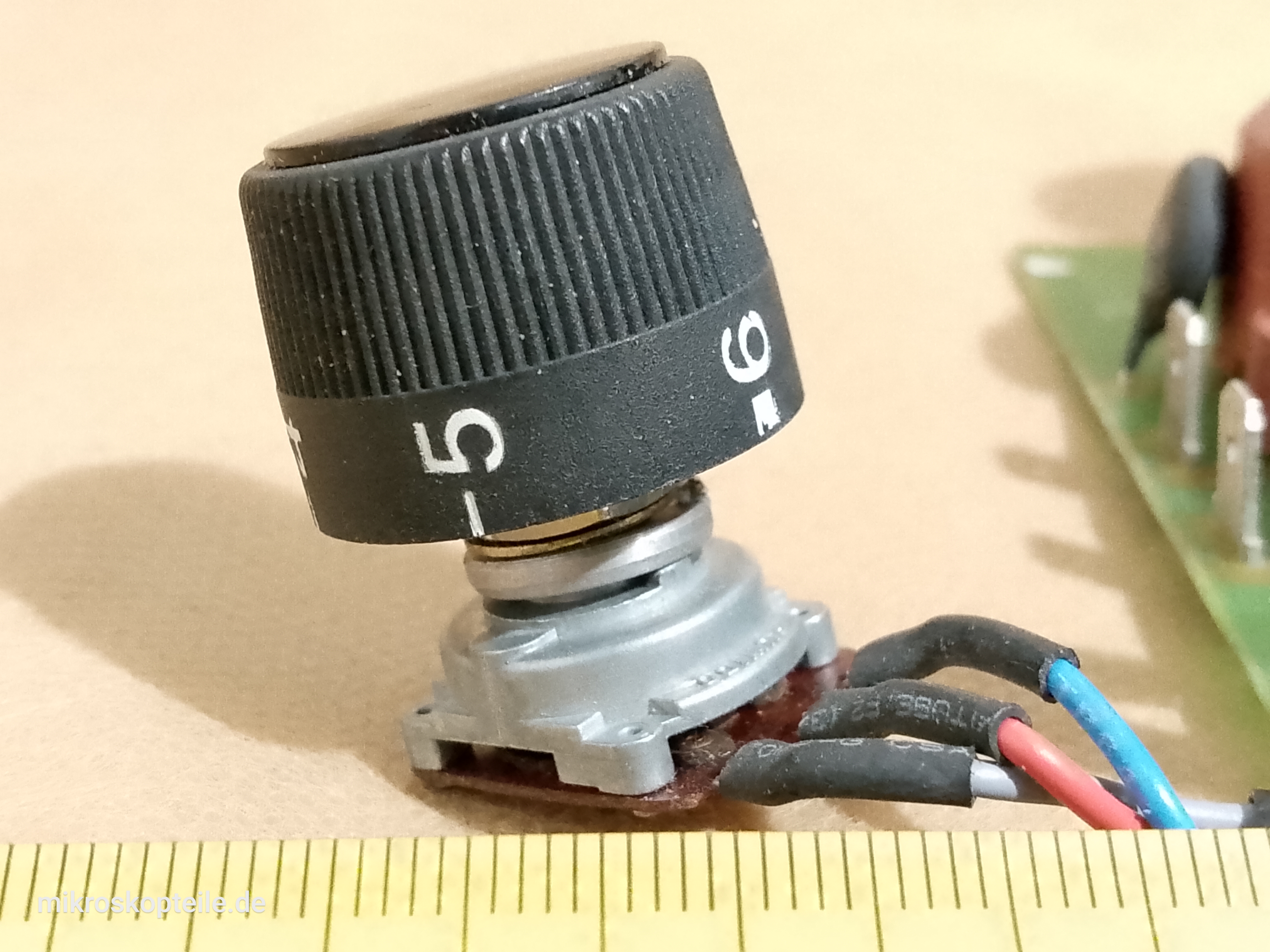 Zeiss Axiolab - oświetlacz halogenowy 6V 30W do mikroskopu, wewnętrzny zasilacz / transformator i potencjometr - different 7 view