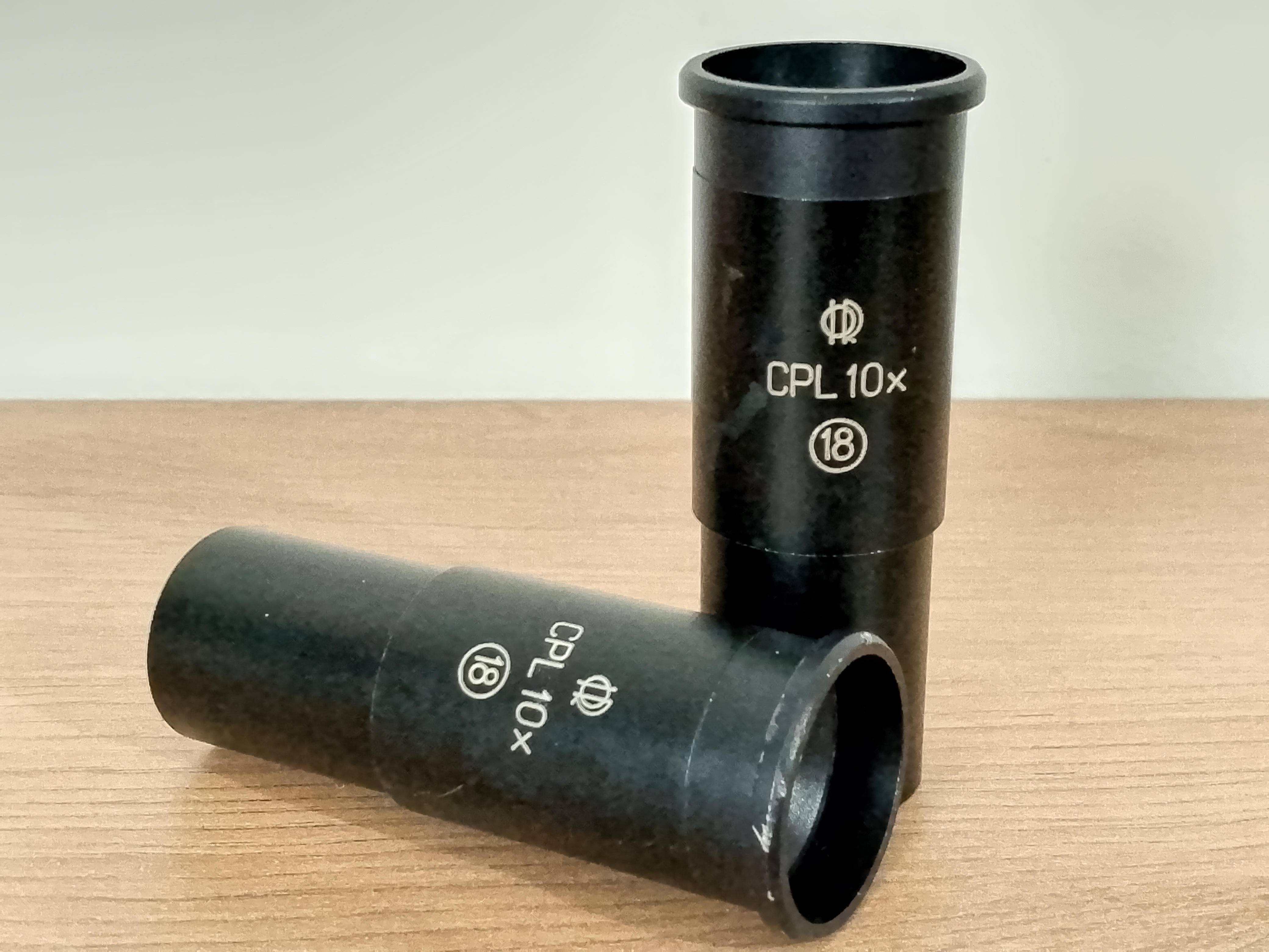 IOR Biorom Okulary mikroskopowe IOR CPL 10x (18), para (2 szt.), średnica 23,2 mm - ujęcie #1