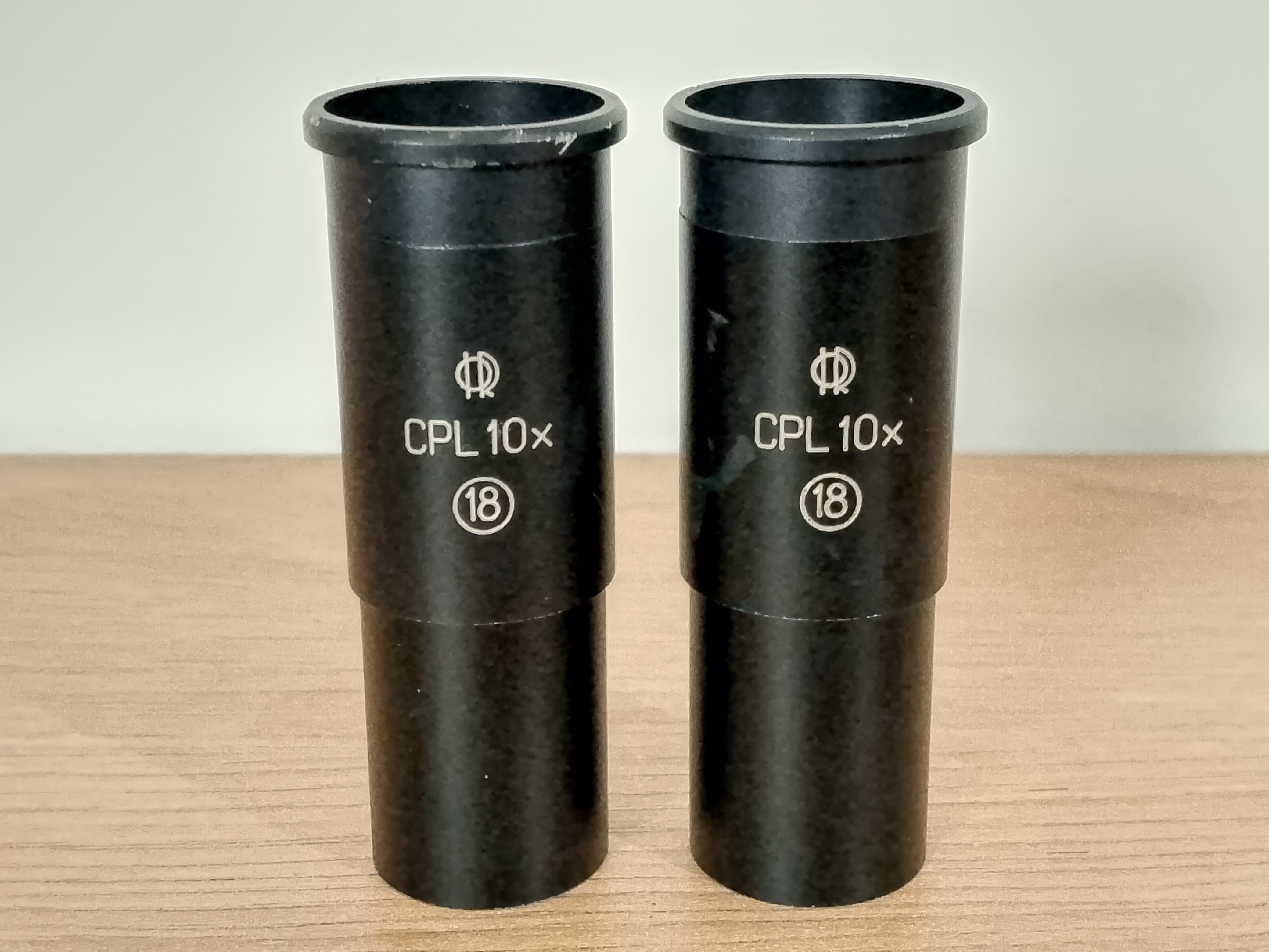 IOR Biorom Okulary mikroskopowe IOR CPL 10x (18), para (2 szt.), średnica 23,2 mm - ujęcie #2