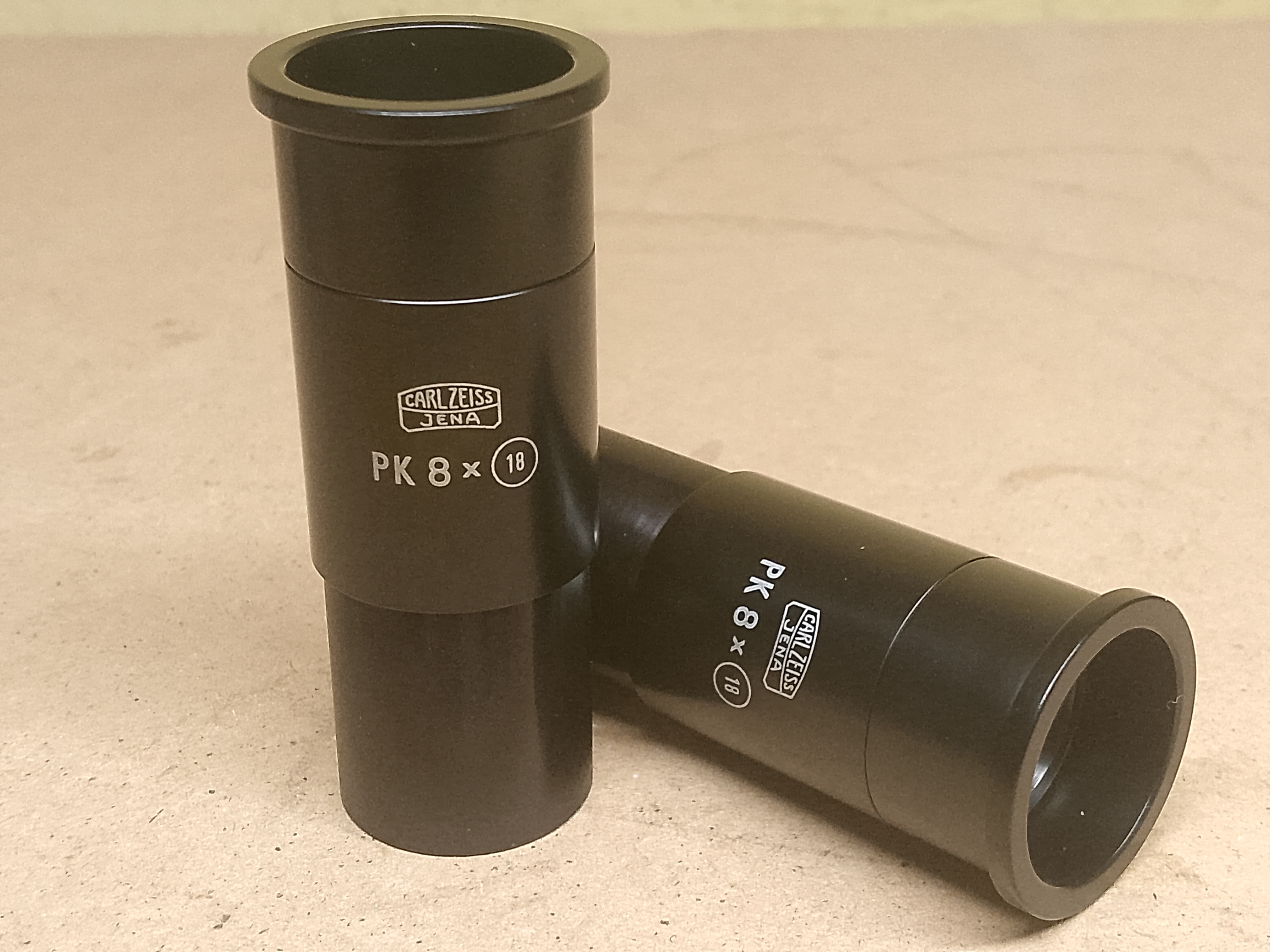 Carl Zeiss Jena model Okulary mikroskopowe Carl Zeiss Jena PK 8x (18) o średnicy montażowej 23,2 mm (para) - ujęcie #1