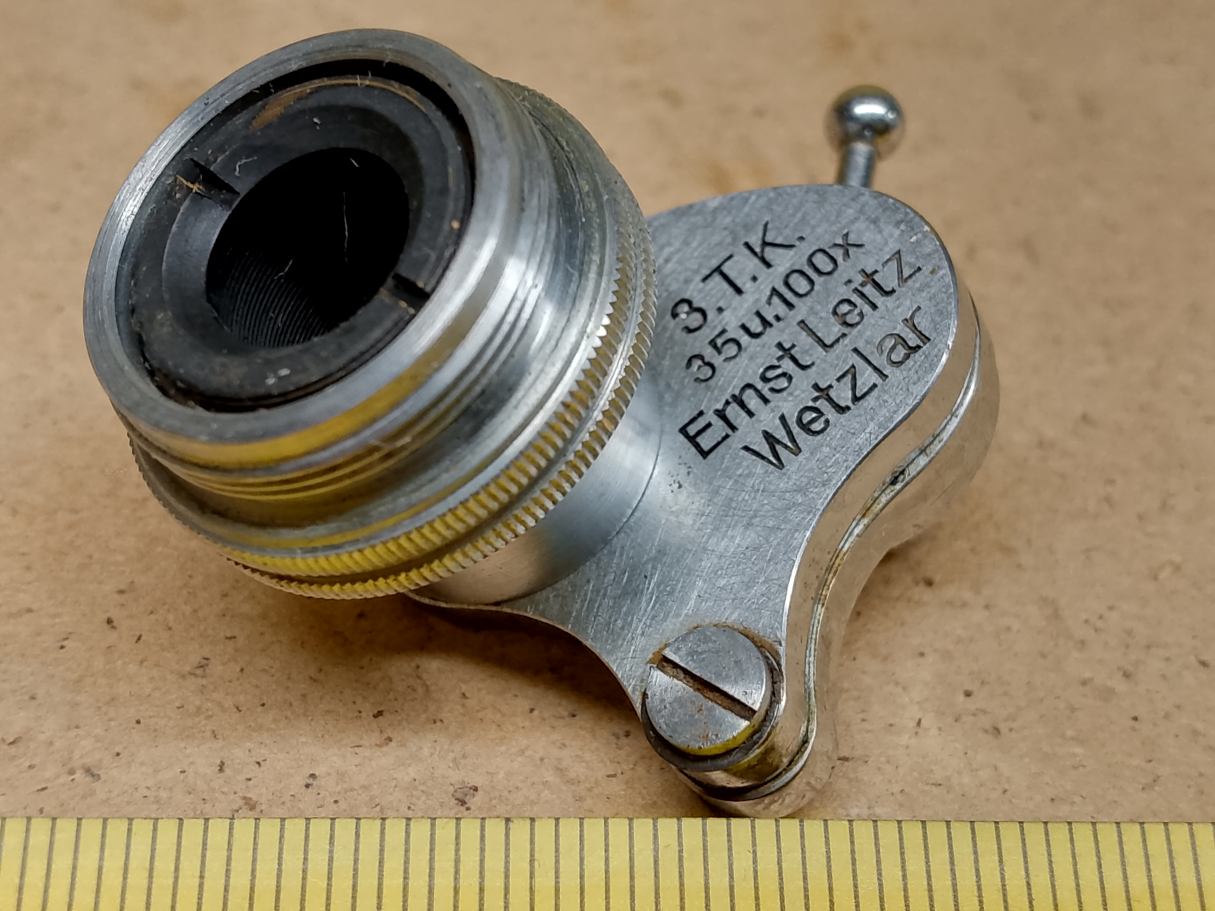 Leitz Trichinenmikroskop Obiektyw mikroskopowy Ernst Leitz Wetzlar 3.T.K. 35 u. 100x z gwintem RMS - ujęcie #1