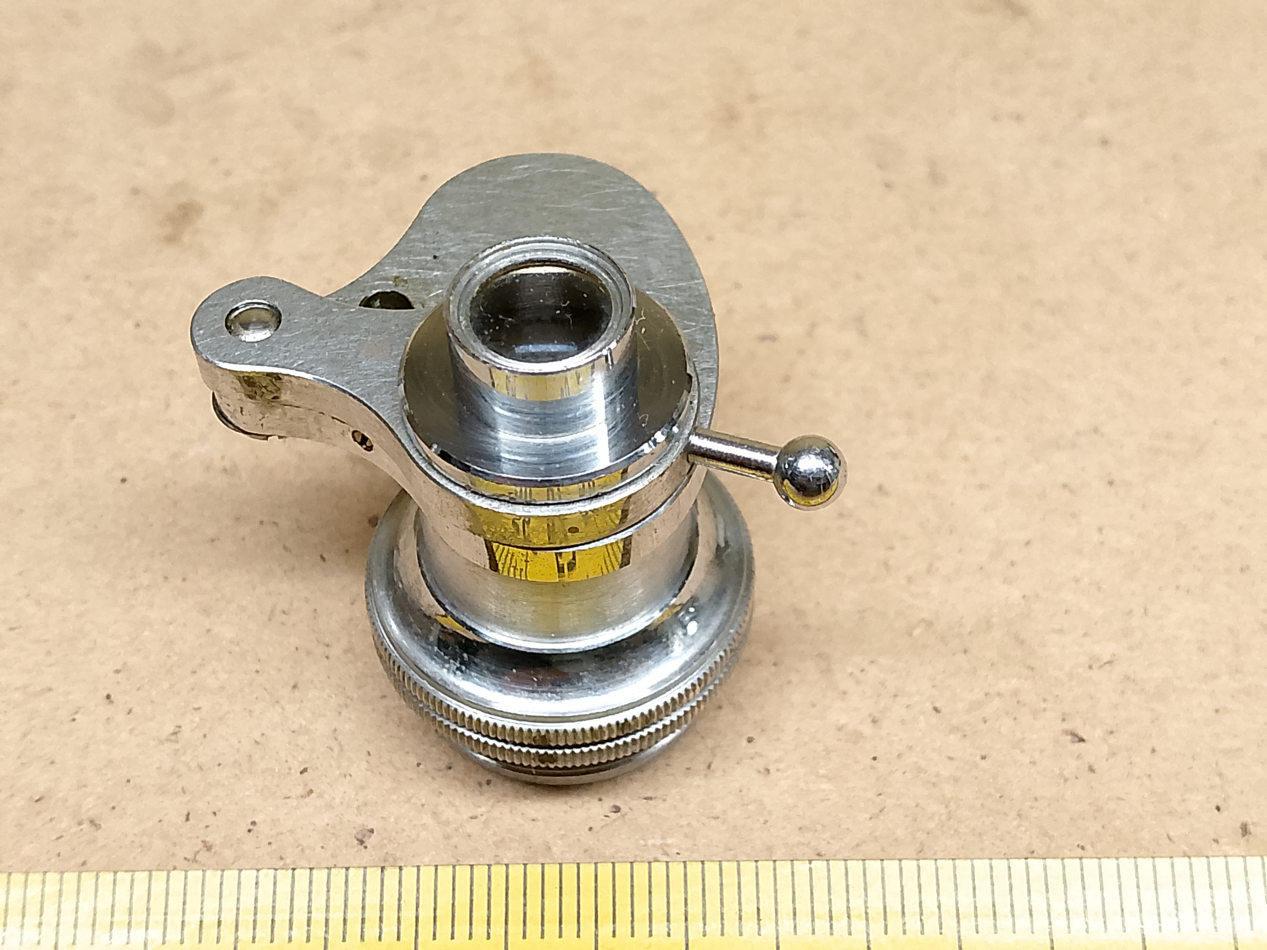 Leitz Trichinenmikroskop Obiektyw mikroskopowy Ernst Leitz Wetzlar 3.T.K. 35 u. 100x z gwintem RMS - ujęcie #5