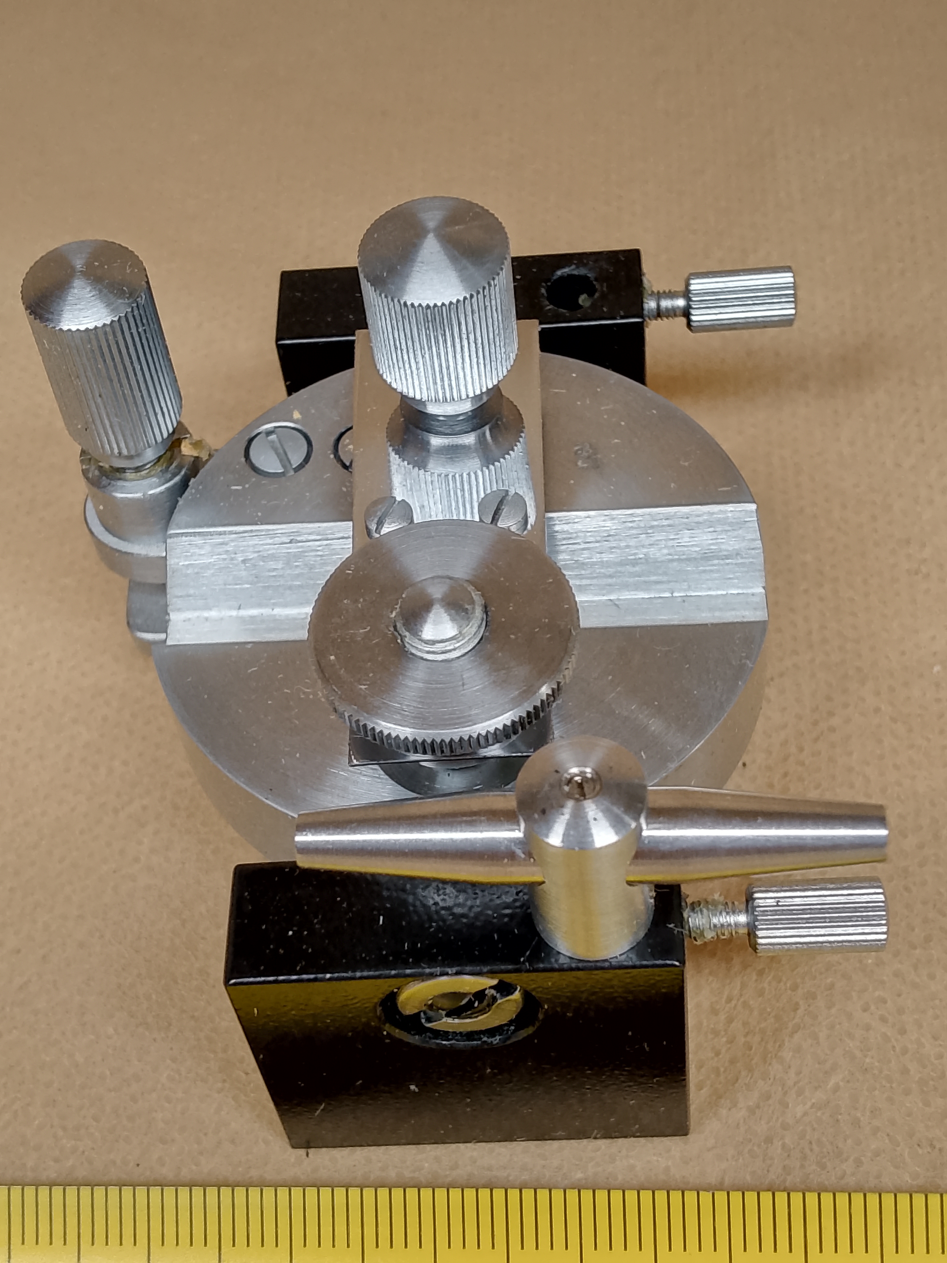 Carl Zeiss Jena MIPU micrurgy equipments Część składowa (element 003) zestawu mikromanipulator Carl Zeiss Jena - ujęcie #1