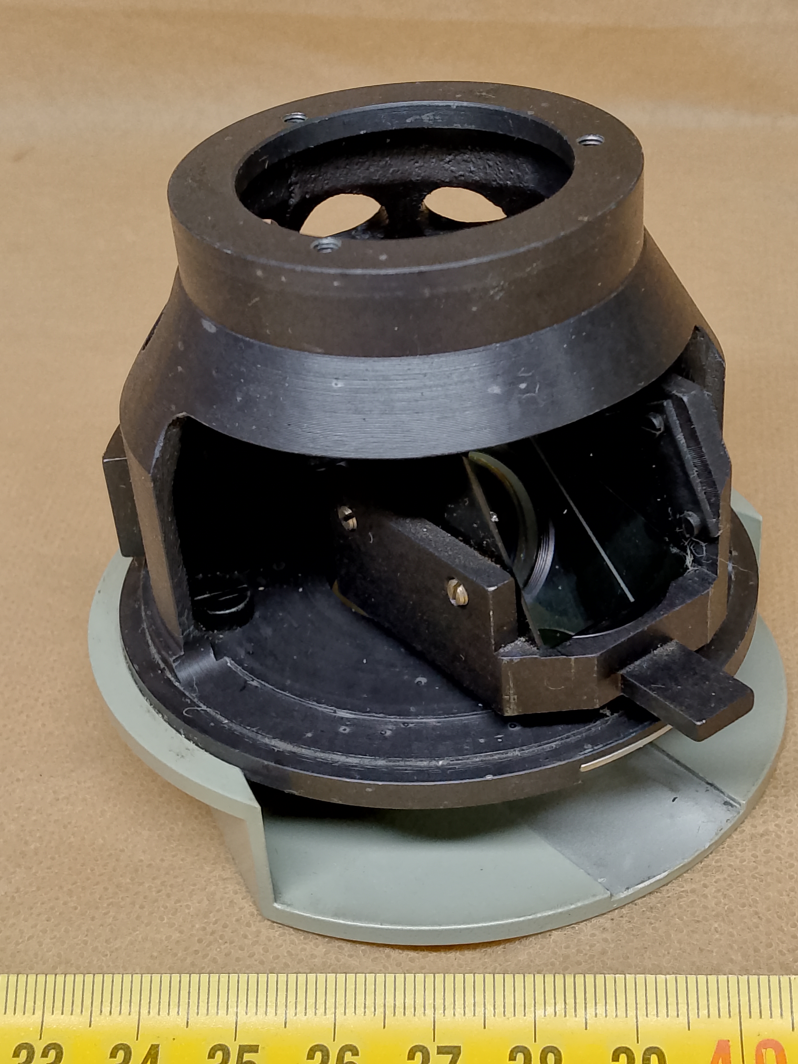 Carl Zeiss Jena Trinocular Head for Microval- microscopes Mechanizm wewnętrzny flip-out z pryzmatem - - ujęcie #1