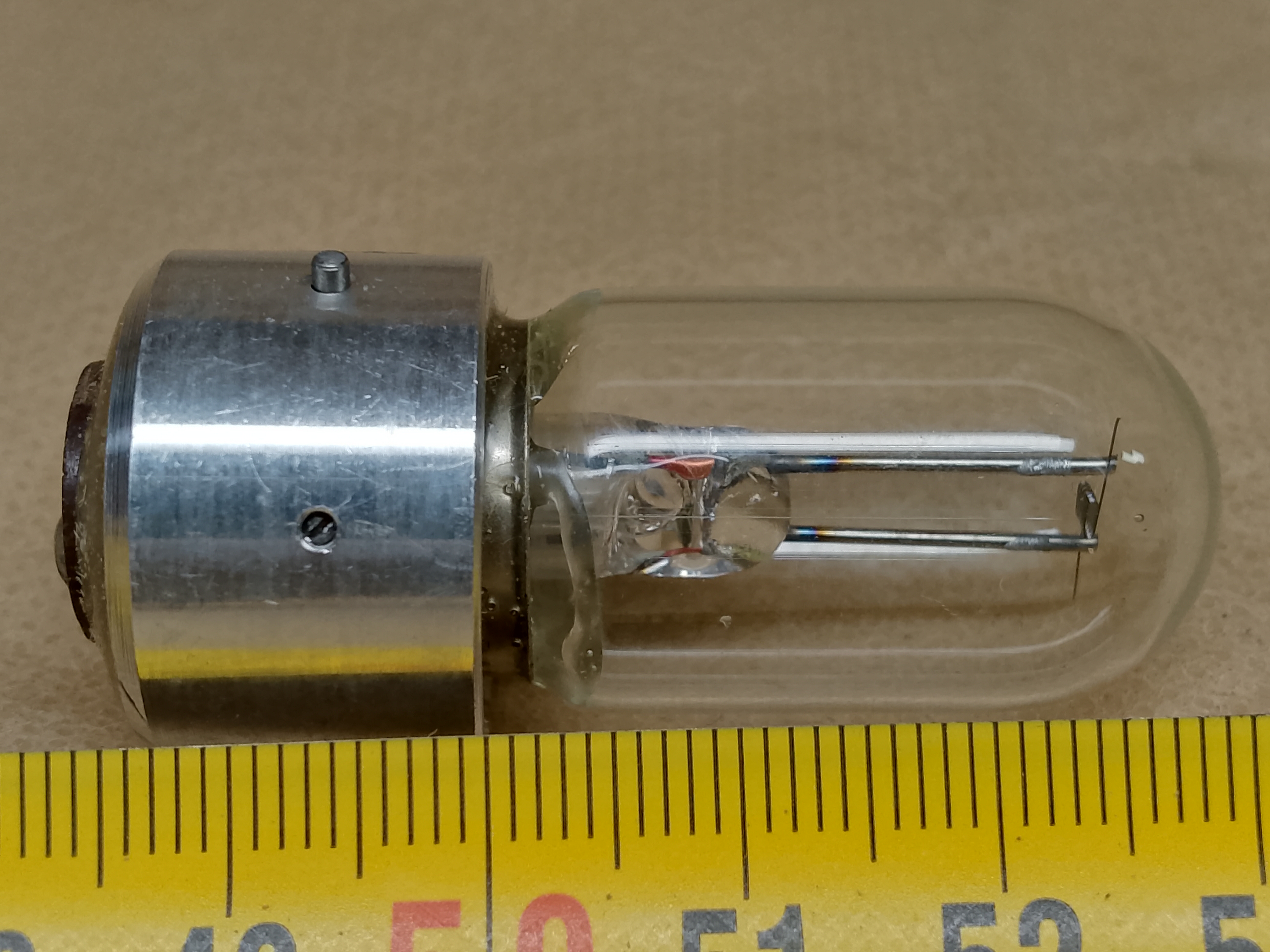 PZO MB-30 - żarówka Osram 8018 6V 15W - ujęcie #4