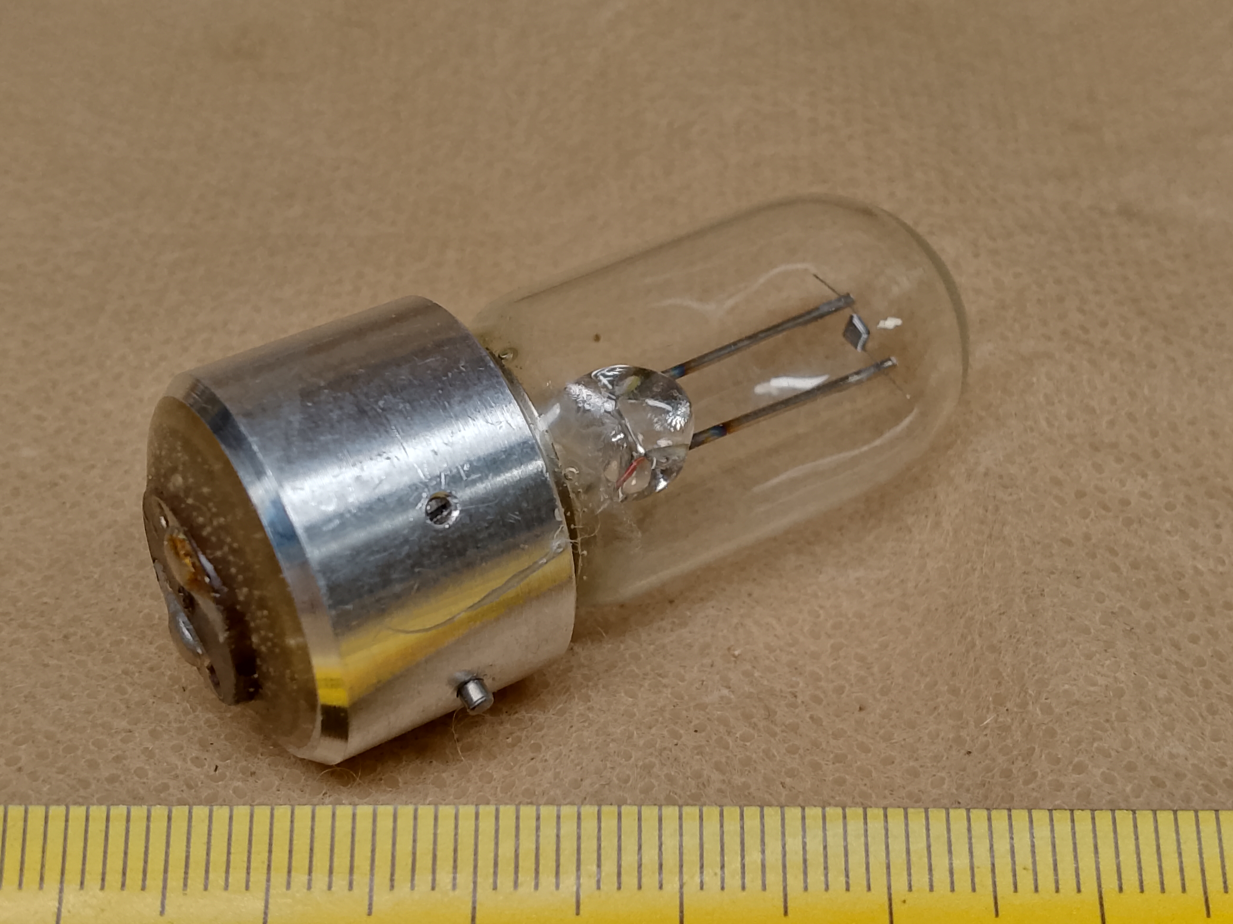 PZO MB-30 - żarówka Osram 8018 6V 15W - ujęcie #7