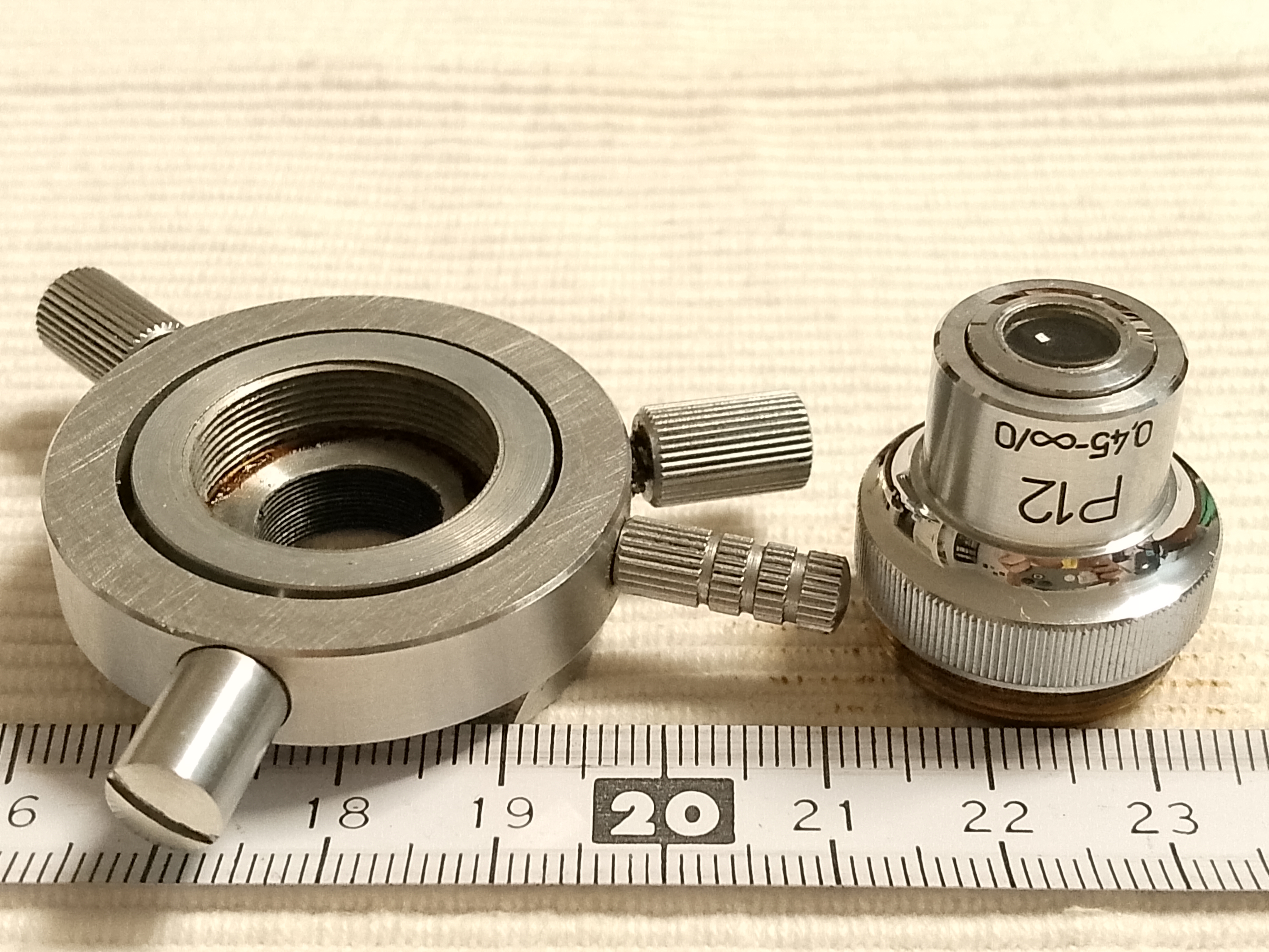 Meopta RU2 - mikroskopowy obiektyw polaryzacyjny P12 0,45-oo/0 i adapter obiektywu - ujęcie #7