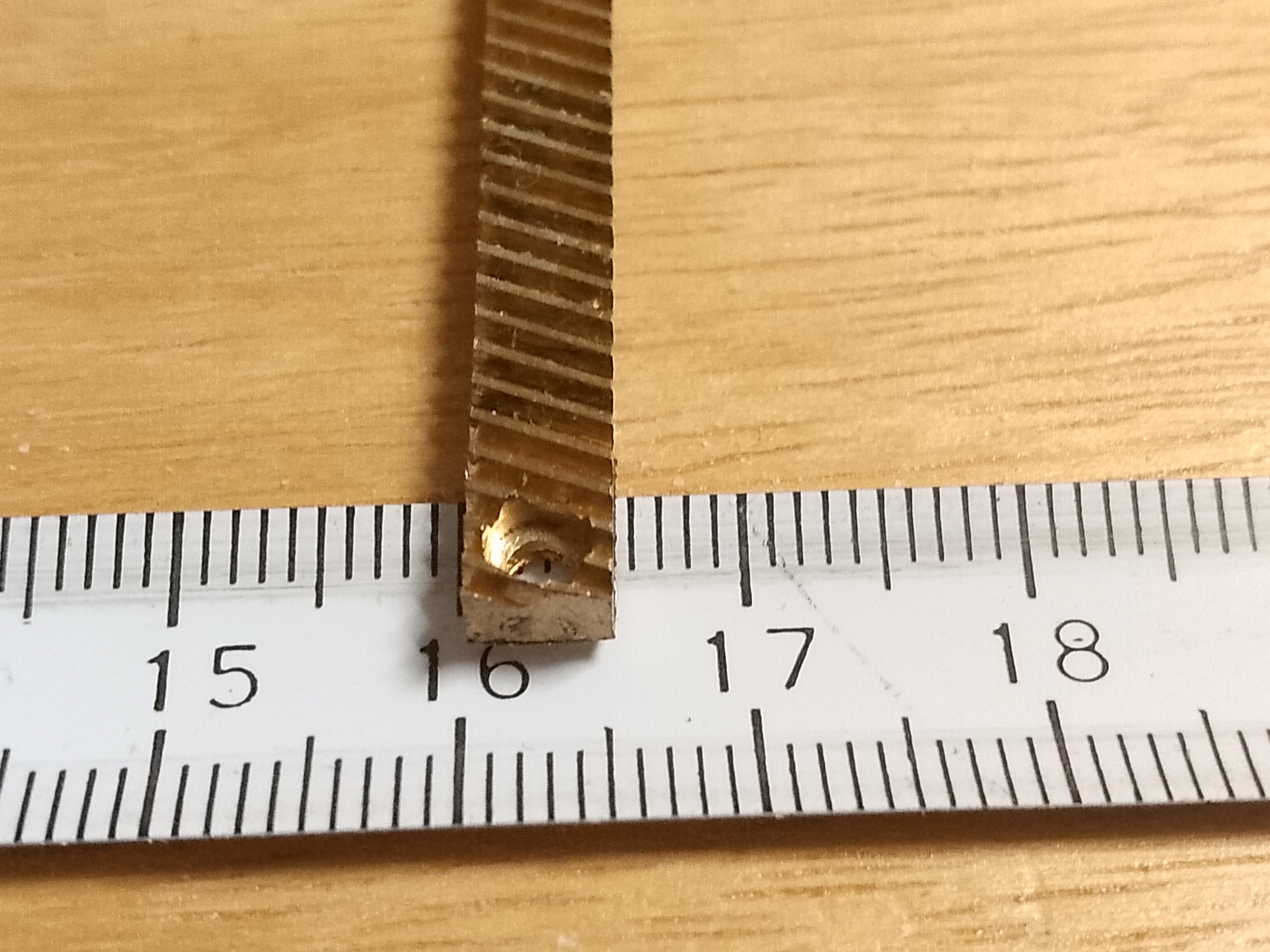 Swift M2240 - listwa zębata ruchu zgrubnego (mikroskopowa zębatka makro fokus) - different 3 view