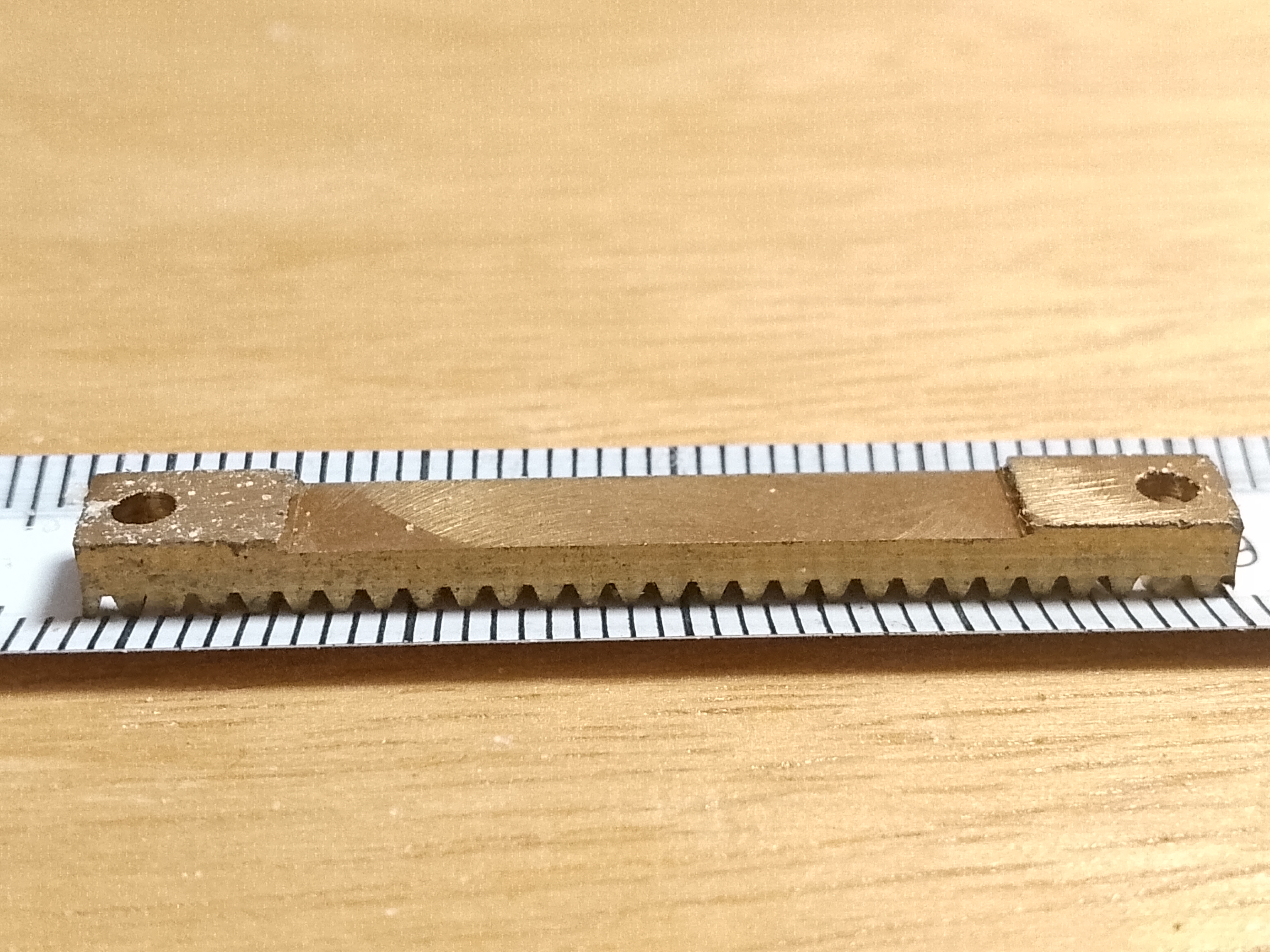 Swift M2240 - listwa zębata ruchu zgrubnego (mikroskopowa zębatka makro fokus) - different 5 view