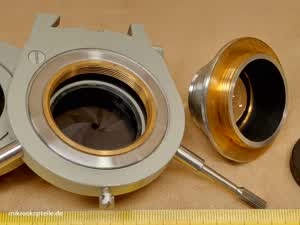 Carl Zeiss Jena Fluoval / Ergaval - mikroskopowy kondensor Apl. 1,4 o dużej aperturze z przysłoną irysową - different 21 view