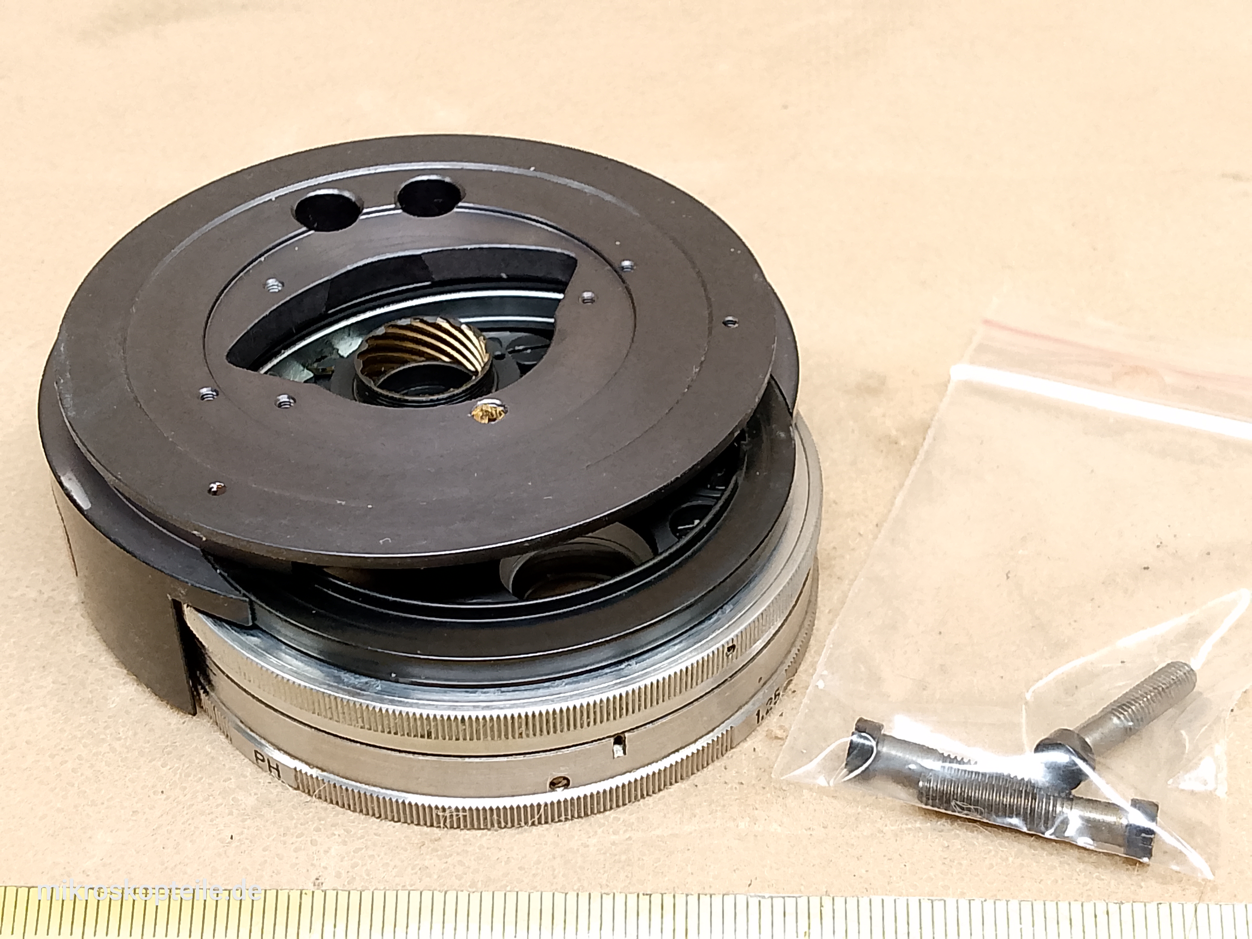 Zeiss Photomicroscope / Universal microscope lens wheel for Optovar magnification changer | spare part for photo intermediate tube - different 4 view