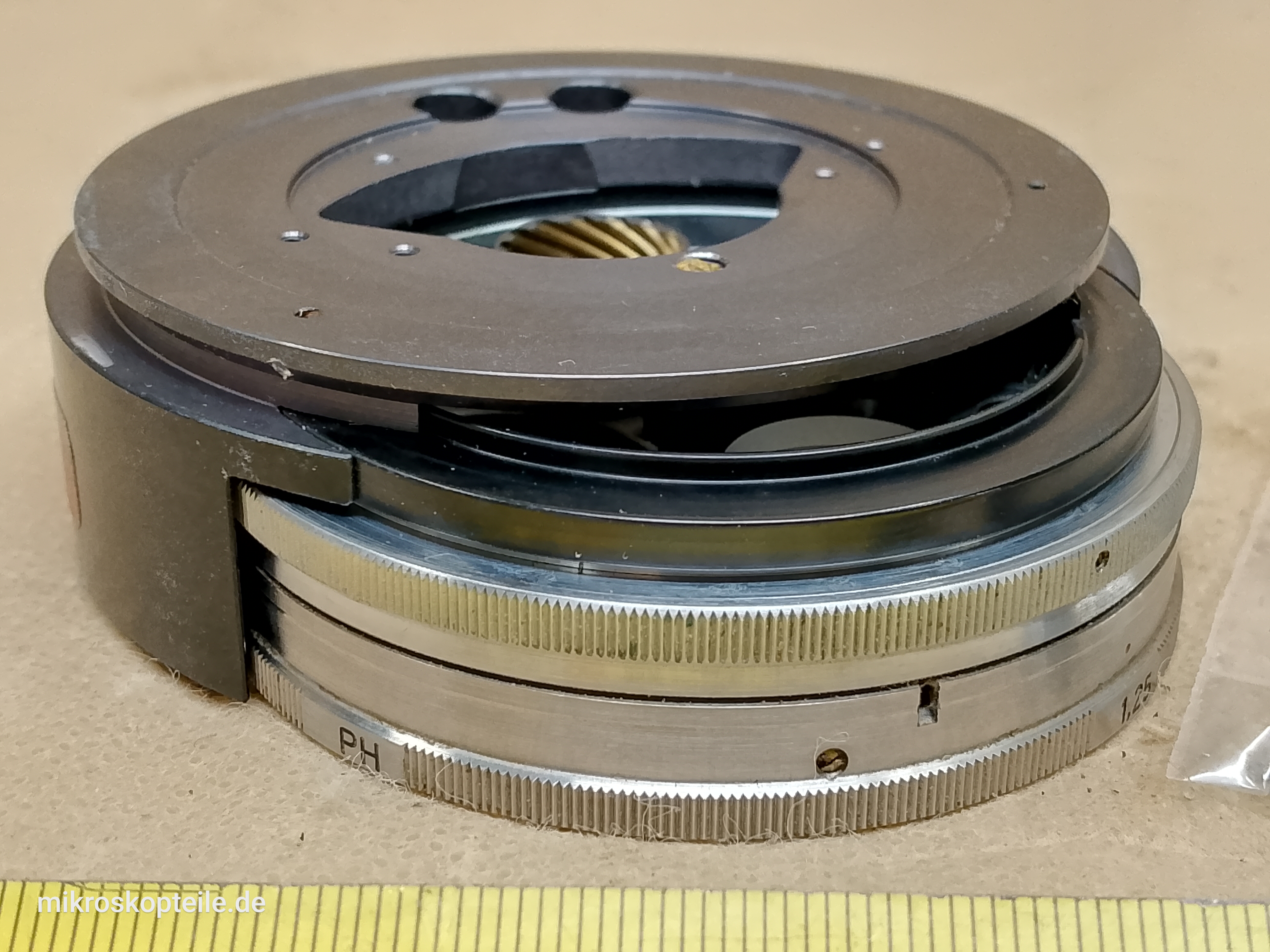 Zeiss Photomicroscope / Universal - rewolwer z soczewkami do mikroskopowego zmieniacza powiększeń 