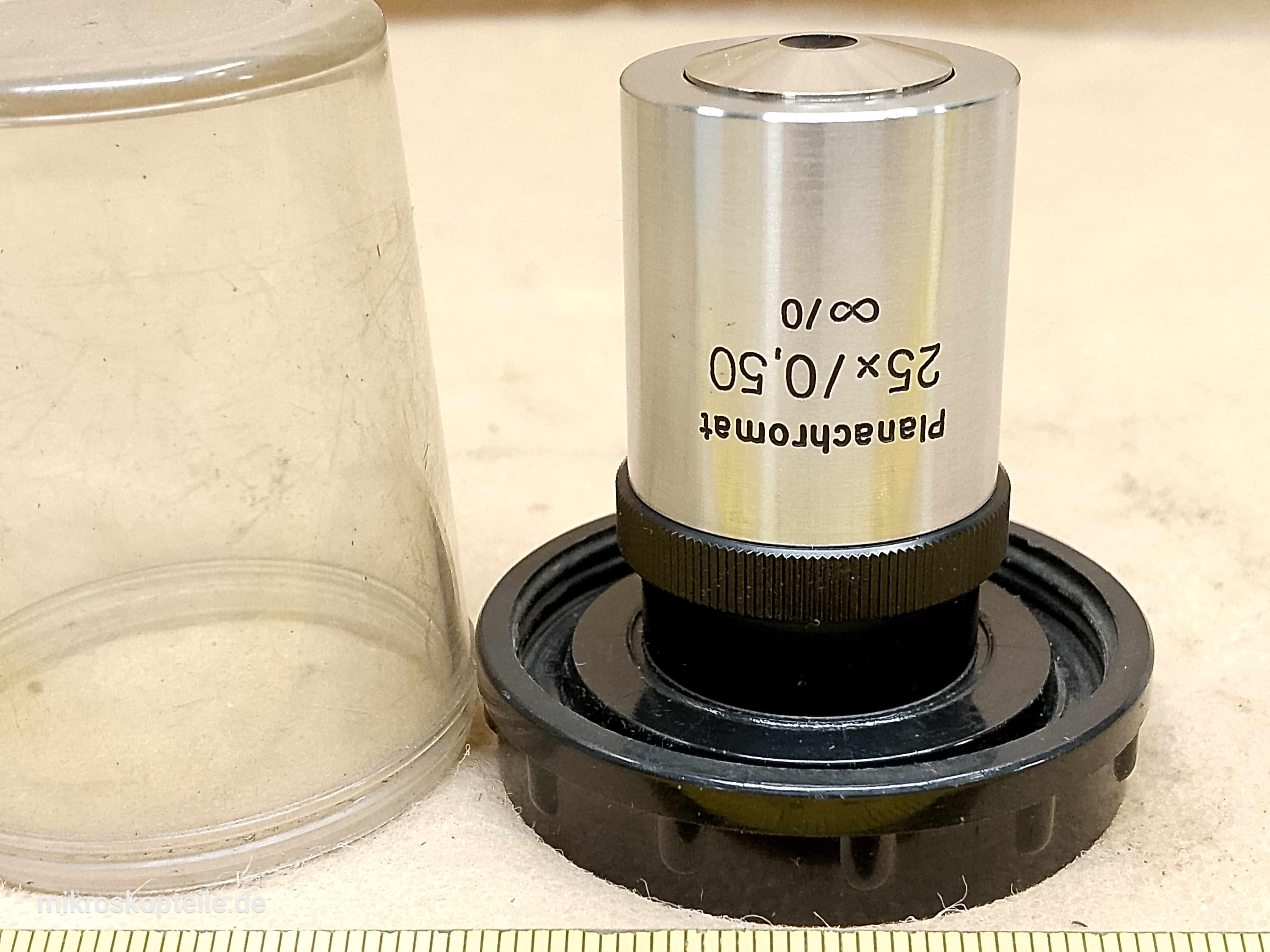Carl Zeiss Jena NU / Amplival M19 Planachromat 25x/0,50 oo/0 microscope objective - view #1