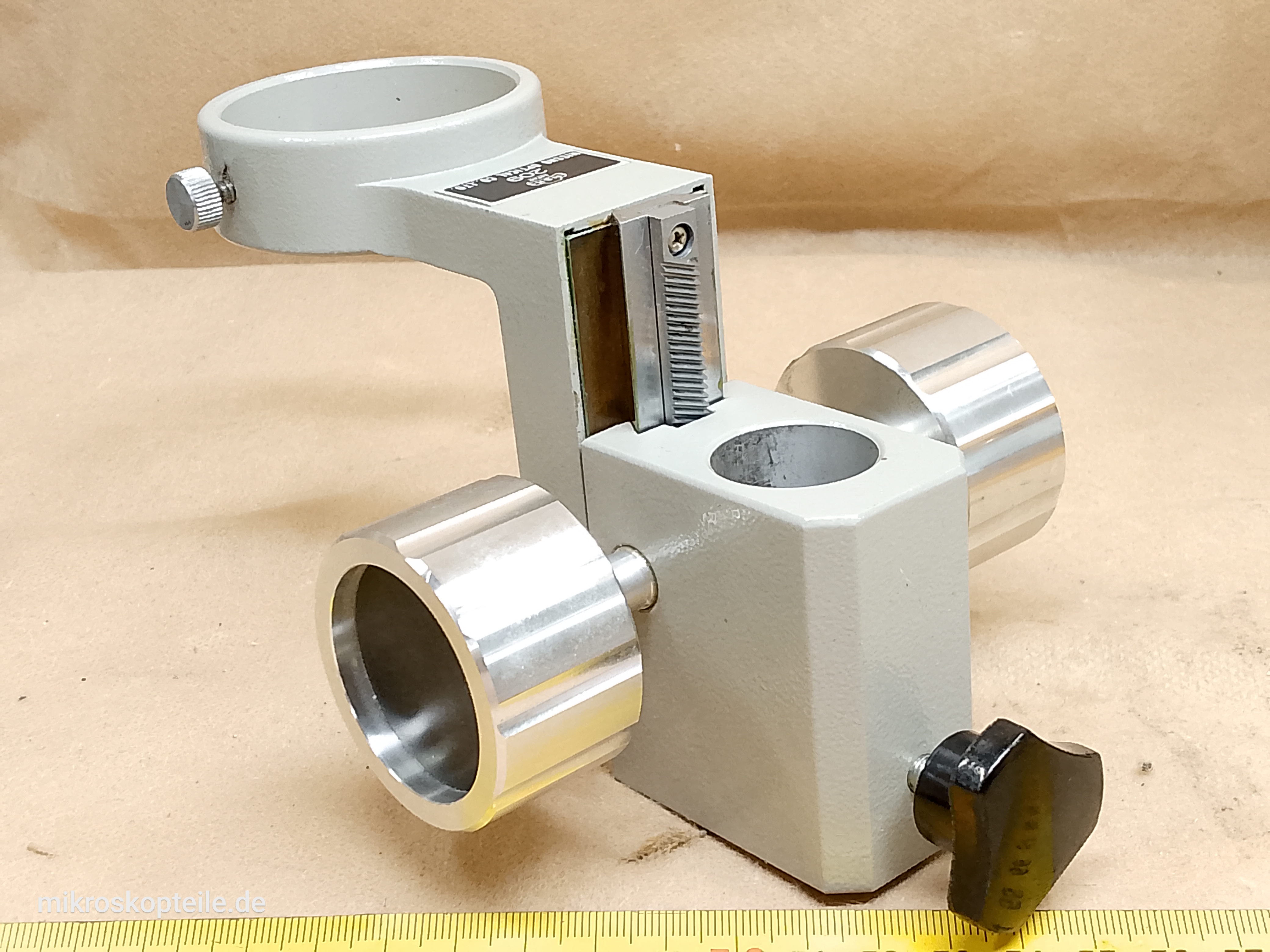 Nissho Optical 209 Stereo - uchwyt głowicy mikroskopu stereoskopowego z regulacją ostrości oraz obręczą 50mm - ujęcie #9