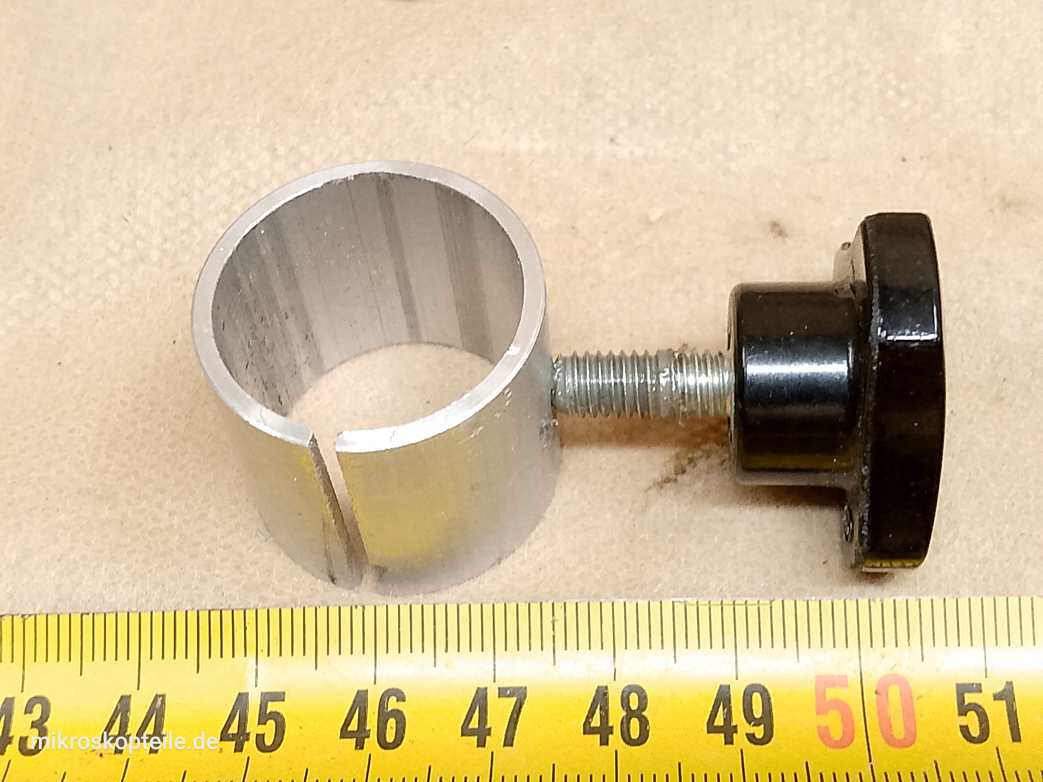 Nissho Optical 209 Stereo microscope split clamping sleeve and screw for focusing holder with 24mm pillar