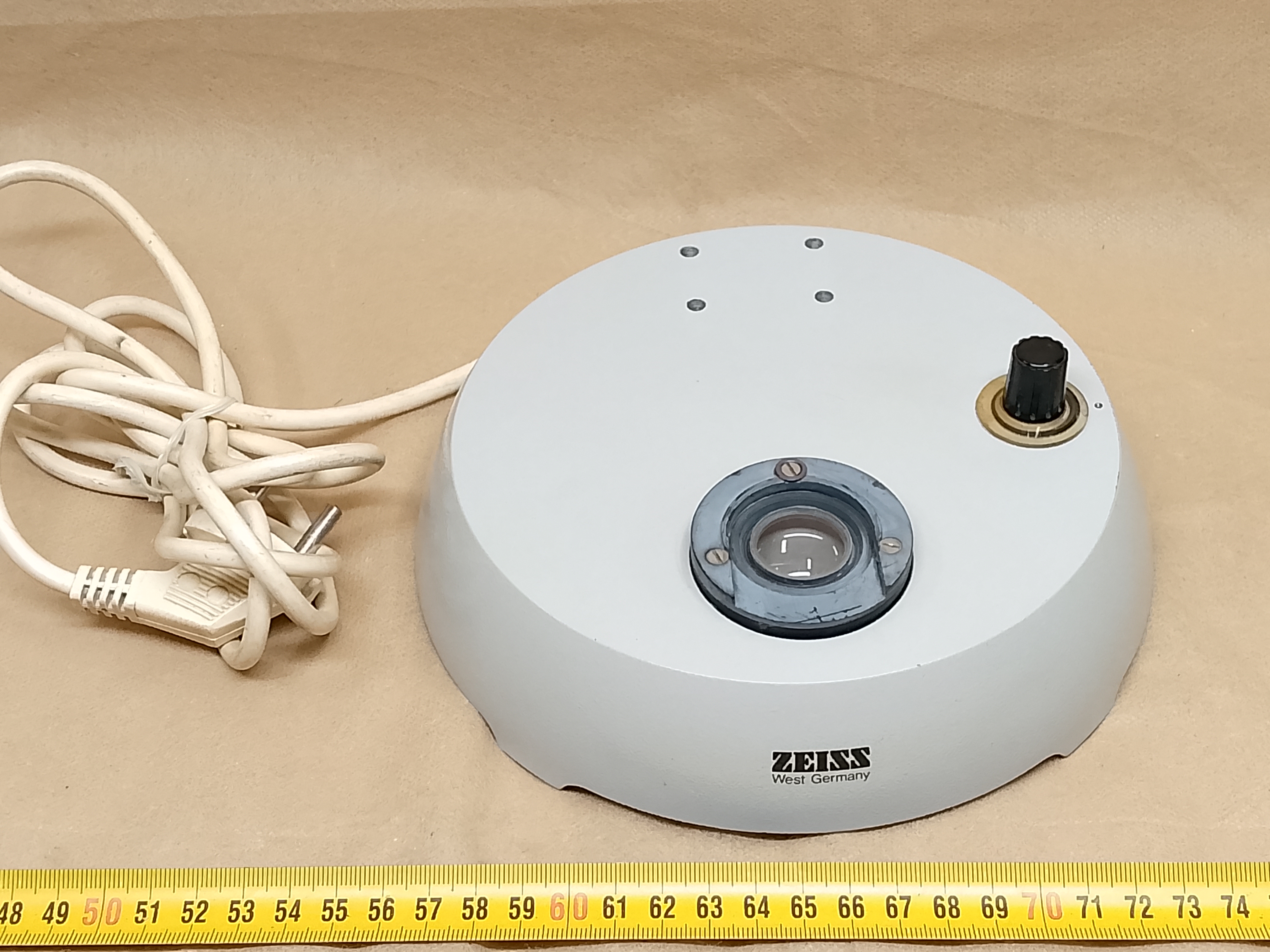 Zeiss KF 2 - podstawa statywu mikroskopu z oświetleniem | elektryka | zasilacz - different 1 view