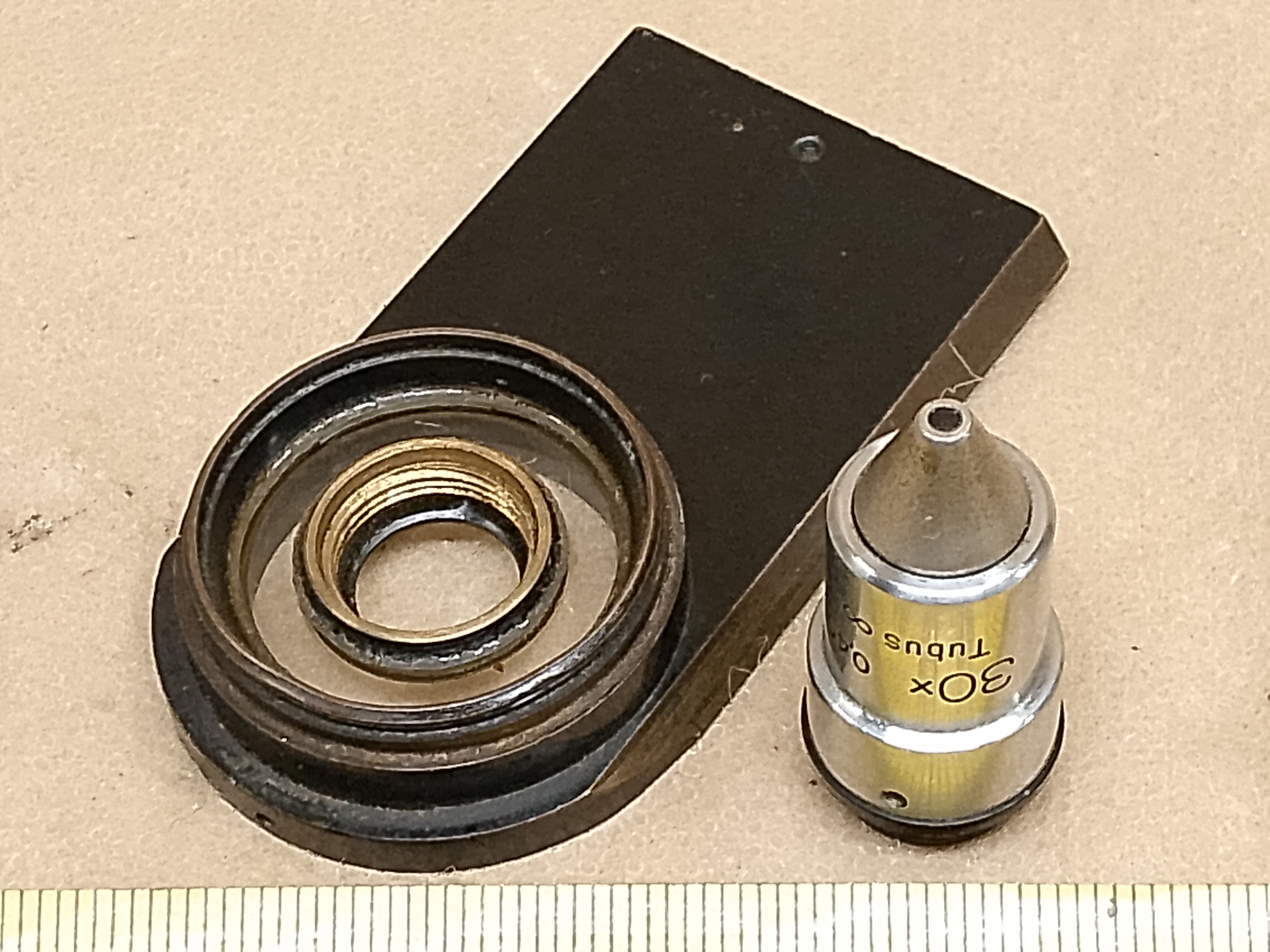 Carl Zeiss Jena Metalliput - 30x/0,40 Metallurgical microscope objective with EPI illuminator adapter (16 Epi, 30 Met)