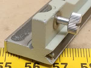 Carl Zeiss Jena Laboval-2 Laboval / Eduval - XY Mikroskop-Kreuztisch Serviceelement | Reparaturteil - 0-40 Skala und Halterung-Schrauben