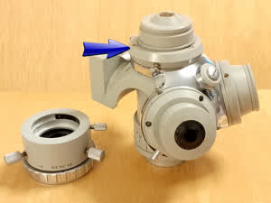 Carl Zeiss Jena Amplival - pierścień centrujący soczewkę Apl. 1.4 mikroskopowego kondensora pankratycznego - different 6 view