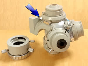 Carl Zeiss Jena Amplival - zapadka (sprężyna) "click-stop" rewolweru mikroskopowego kondensora pankratycznego - ujęcie #4