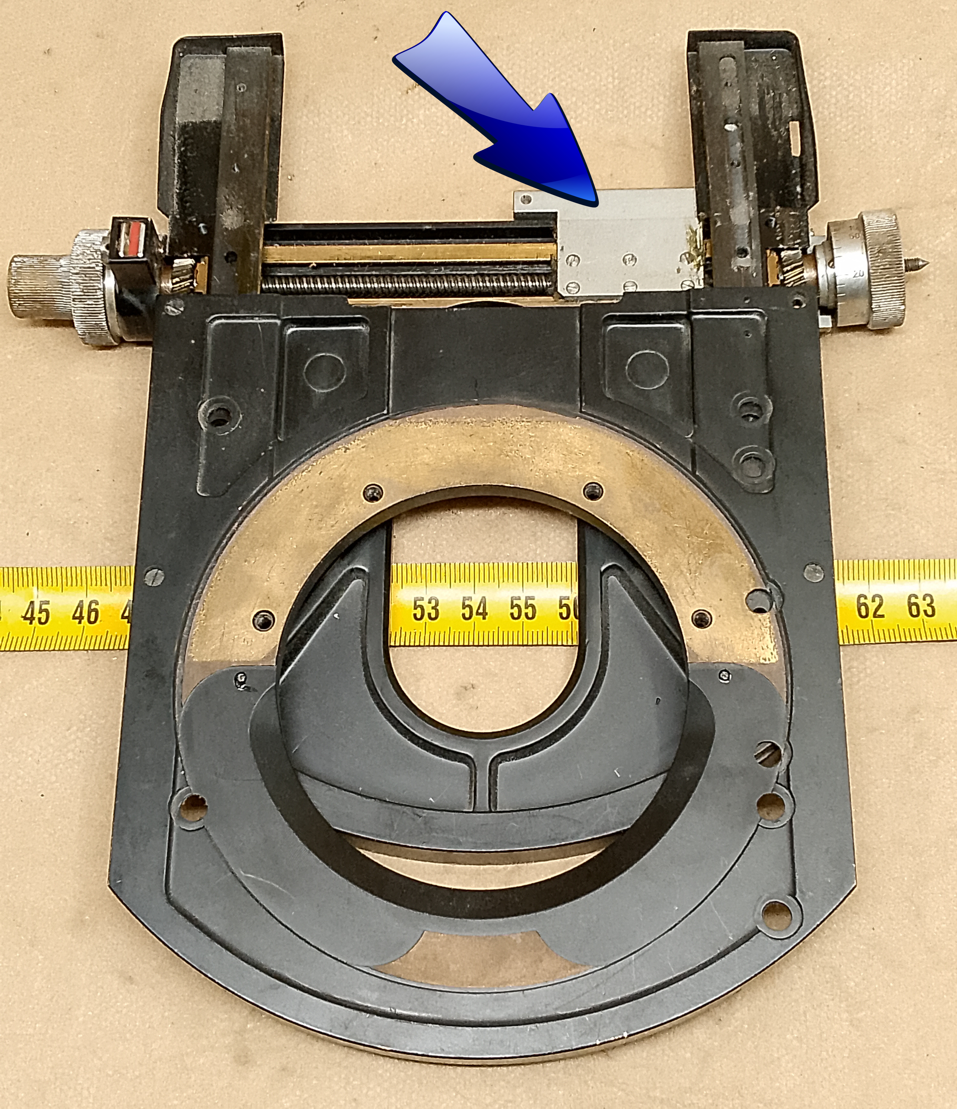 Zeiss Standard 14 / GFL - Skala 0-10, wózek uchwytu preparatu i osłona wału ślimakowego - część serwisowa do - ujęcie #8