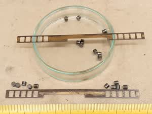 Zeiss Standard 16 / GFL - Rollenführung - XY Mikroskop-Kreuztisch Reparaturteil - thumbnail