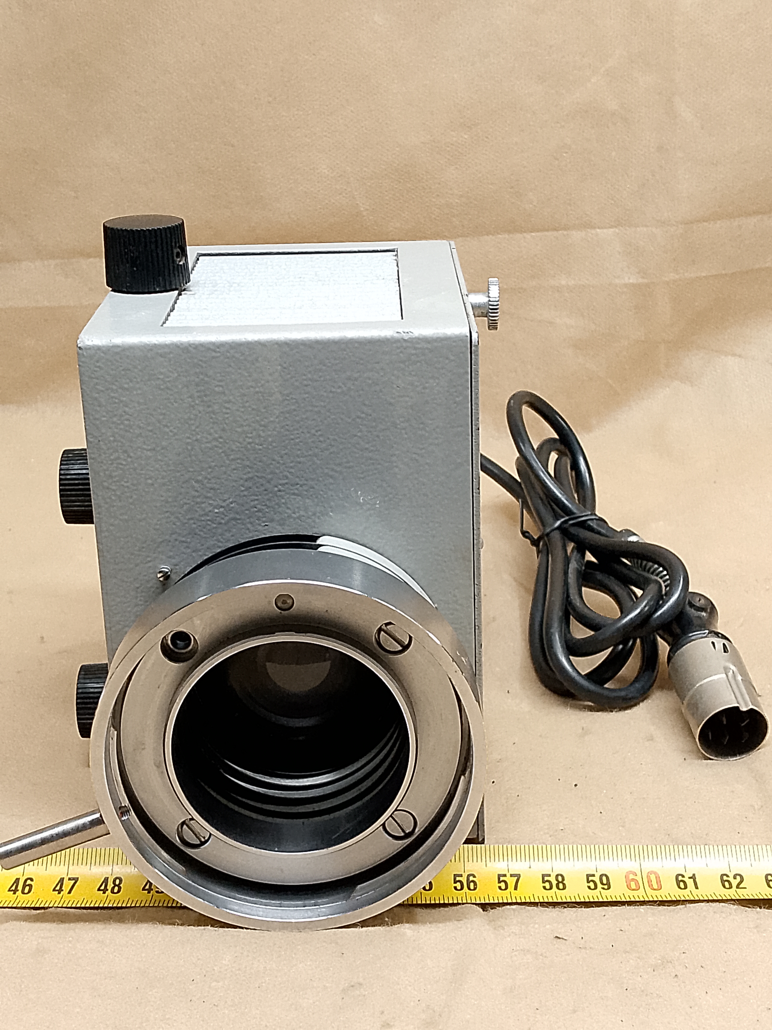 Leitz Orthoplan mikroskopowy oświetlacz / lampa 100 - different 2 view