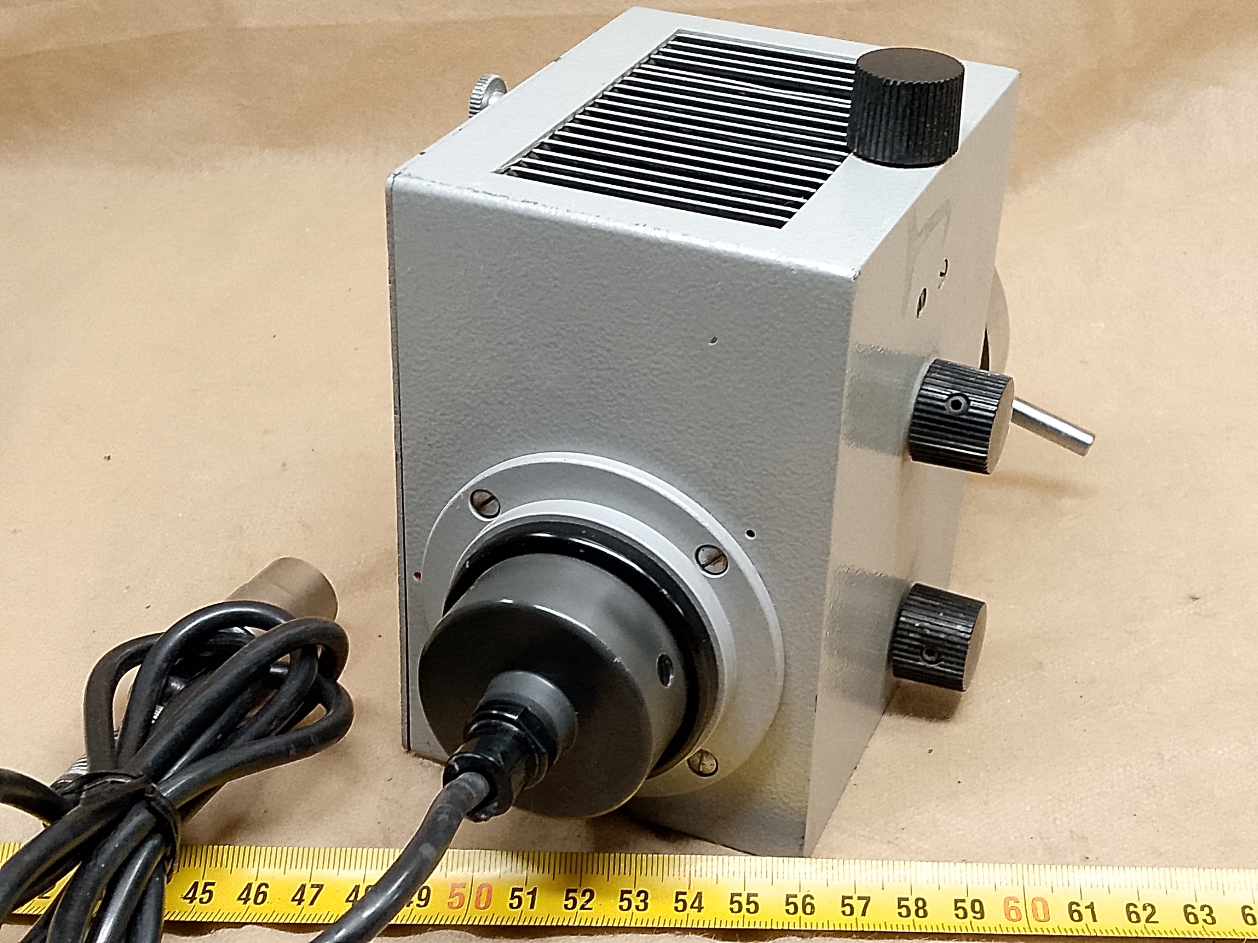 Leitz Orthoplan mikroskopowy oświetlacz / lampa 100 - different 7 view