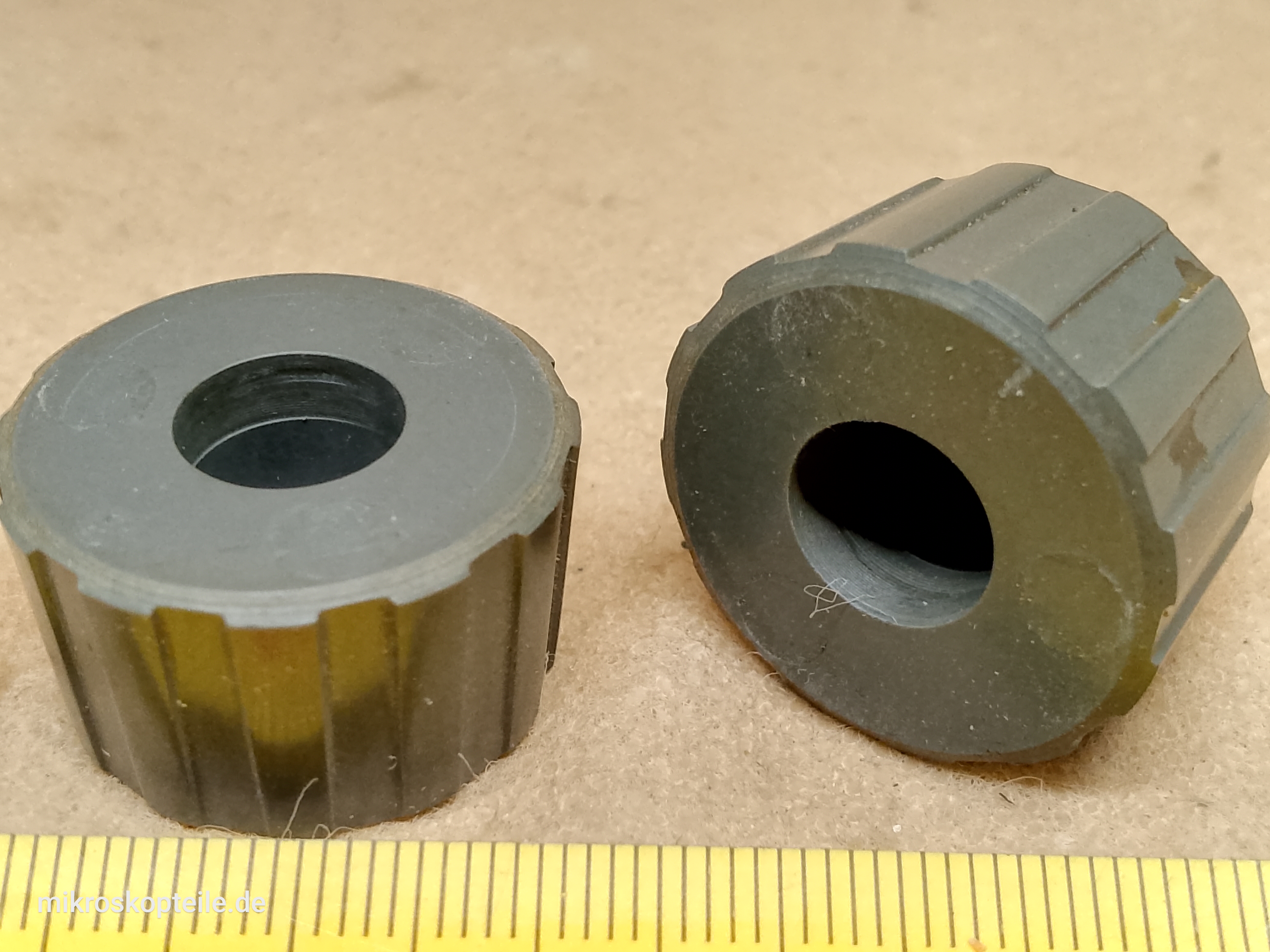 Carl Zeiss Jena Ergaval / Amplival microscope fine focus knobs - view #5