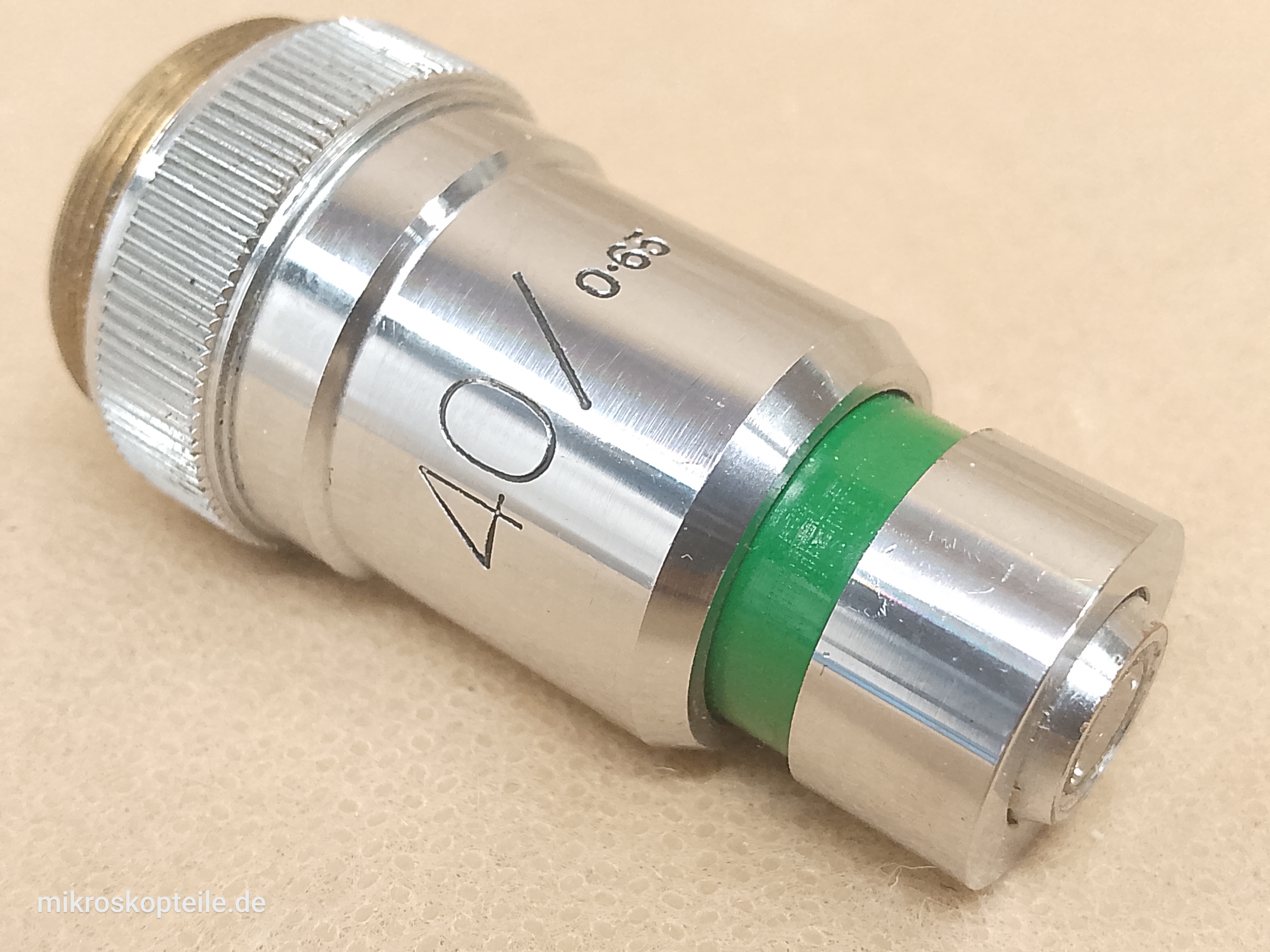 Vickers 40/0,65 - obiektyw mikroskopowy 40x - ujęcie #1