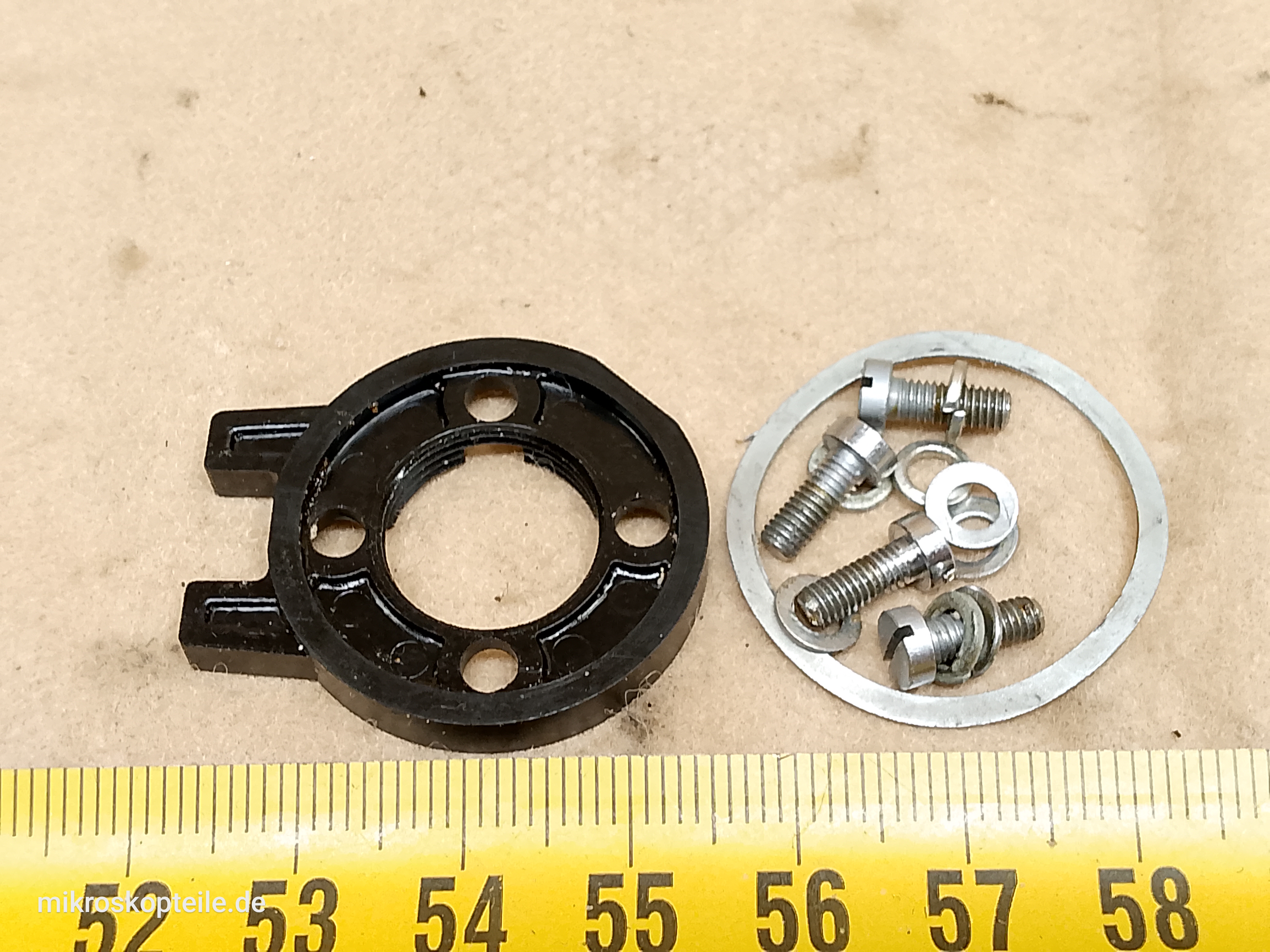 Zeiss DRC / DV 4 STEMI - prawy (żeński) kontroler mechanizmu rozstawu źrenic w mikroskopie stereoskopowym - ujęcie #4