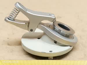 Lomo Polam L-211 / L-213 polarized microscope single objective holder | Polam LMPR compatible pincer holder - thumbnail