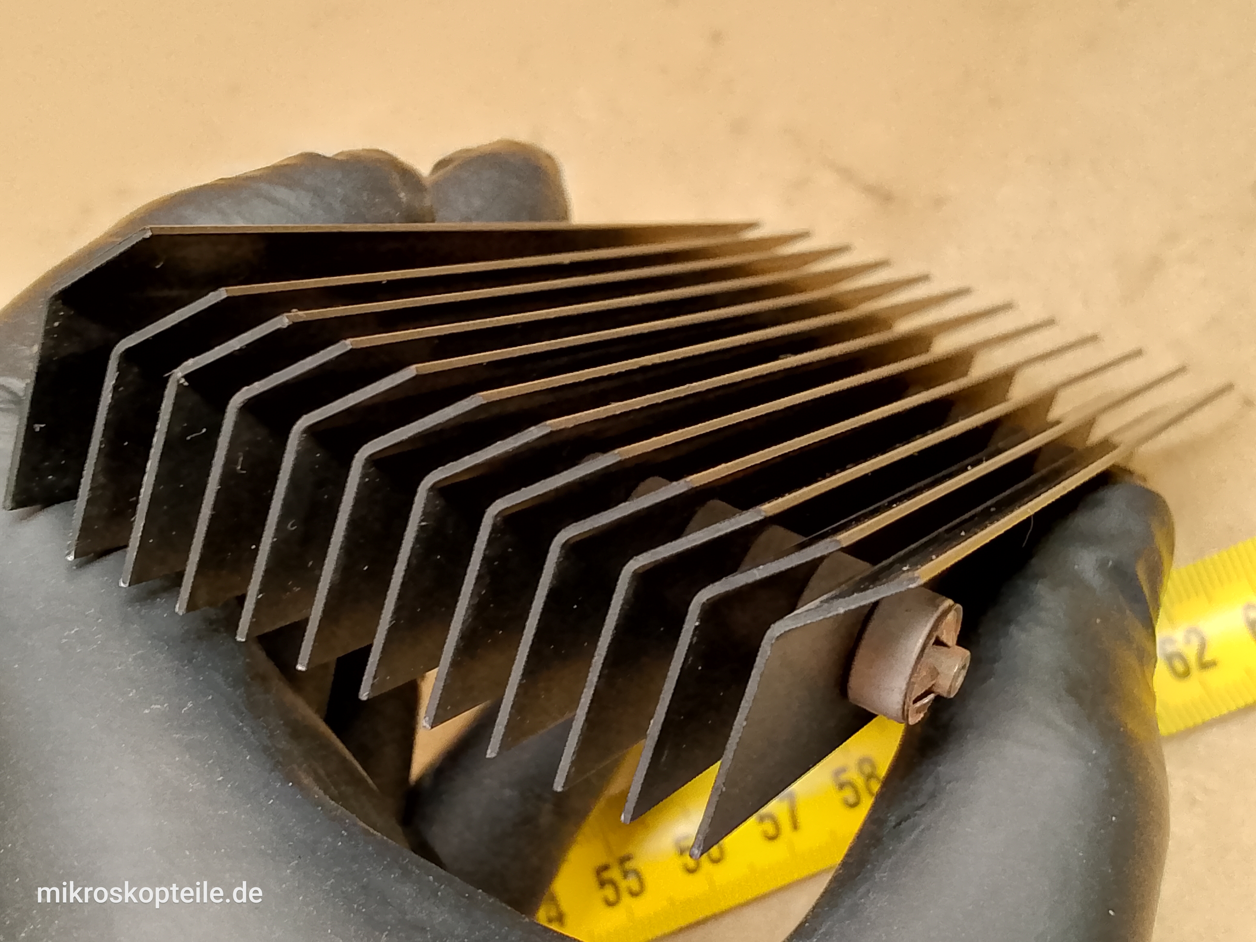Reichert Zetopan - żeberkowany radiator / chłodzenie mikroskopowego oświetlacza halogenowego 12V 100W Lux-US - ujęcie #7
