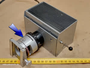 Reichert Zetopan - mocowanie oświetlacza halogenowego 12V 100W Lux-US do mikroskopu, przysłona polowa, sloty filtrów i soczewka kolimująca światło - different 10 view