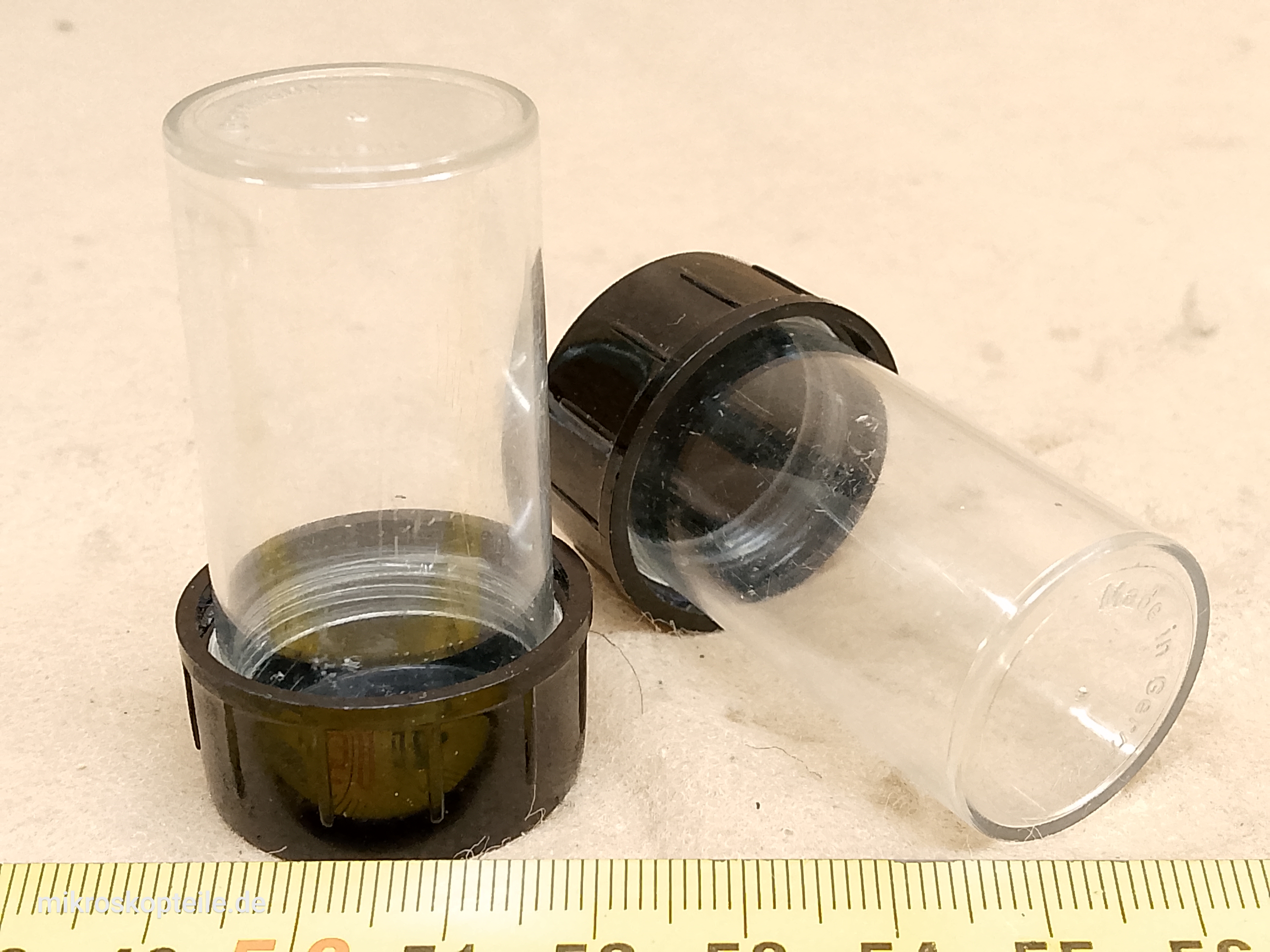 Leitz Wetzlar - plastikowe pudełeczko na obiektyw mikroskopowy RMS - ujęcie #2