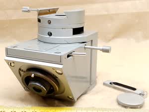 Reichert Zetopan - mikroskopowy tubus pośredni trino / foto z mocowaniem rewolweru obiektywów, soczewką Bertranda i gniazdem analizatora POL - different 13 view