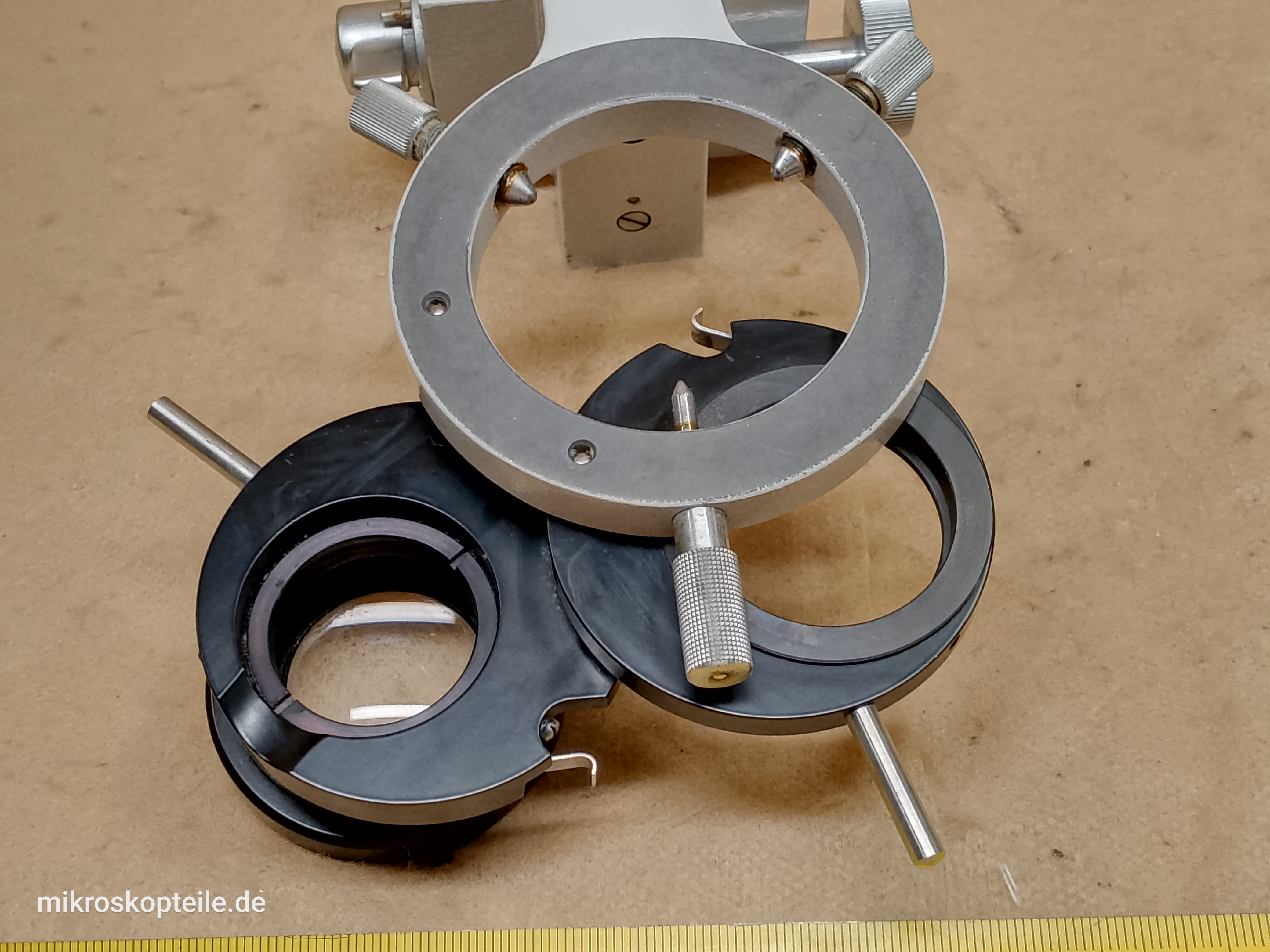 Zeiss Standard WL / Universal - mocowanie kondensora mikroskopowego ze śrubami centrującymi, listwa zębata, uchwyt filtrów i soczewka szerokiego pola - different 7 view
