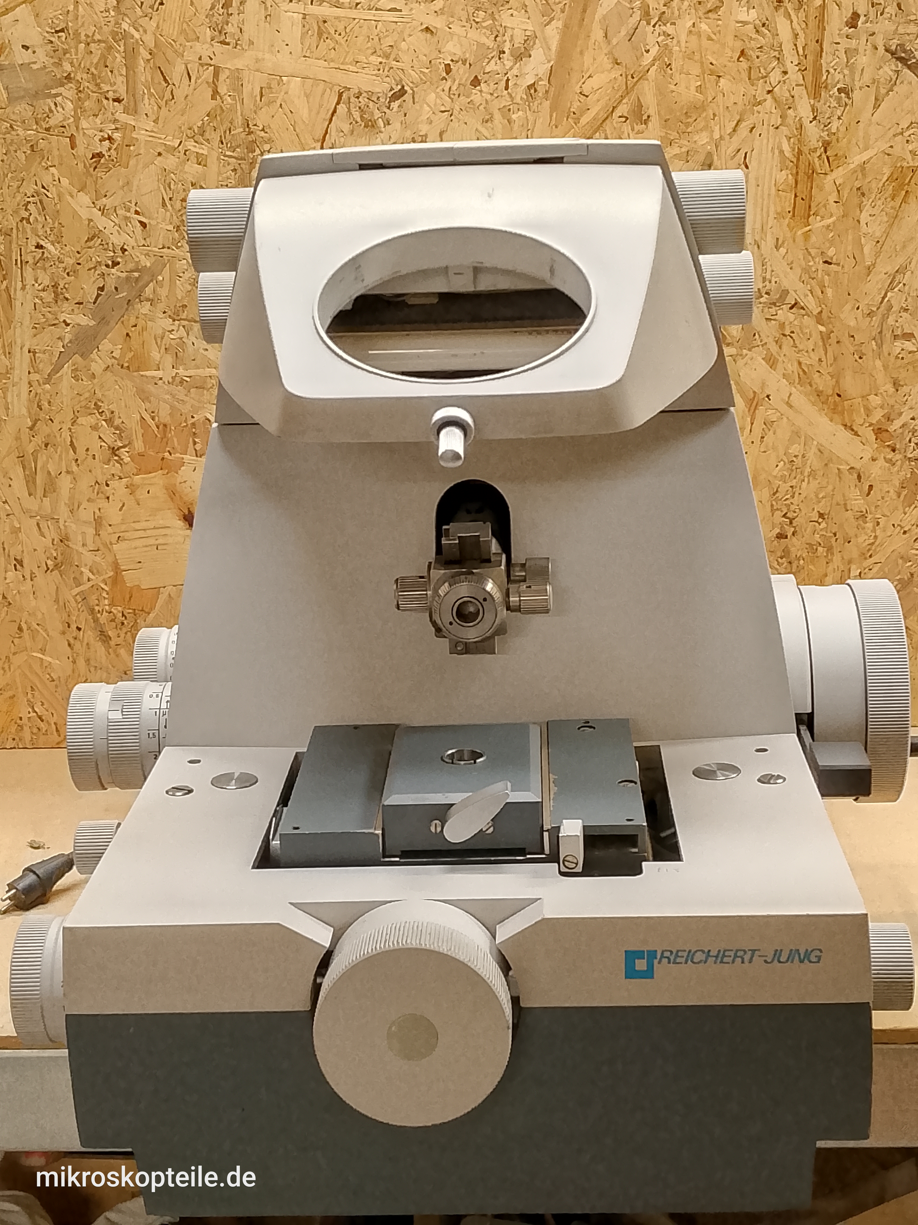 Reichert-Jung Ultracut E - (Leica) mikrotom, jednostka centralna model 701701 - different 12 view