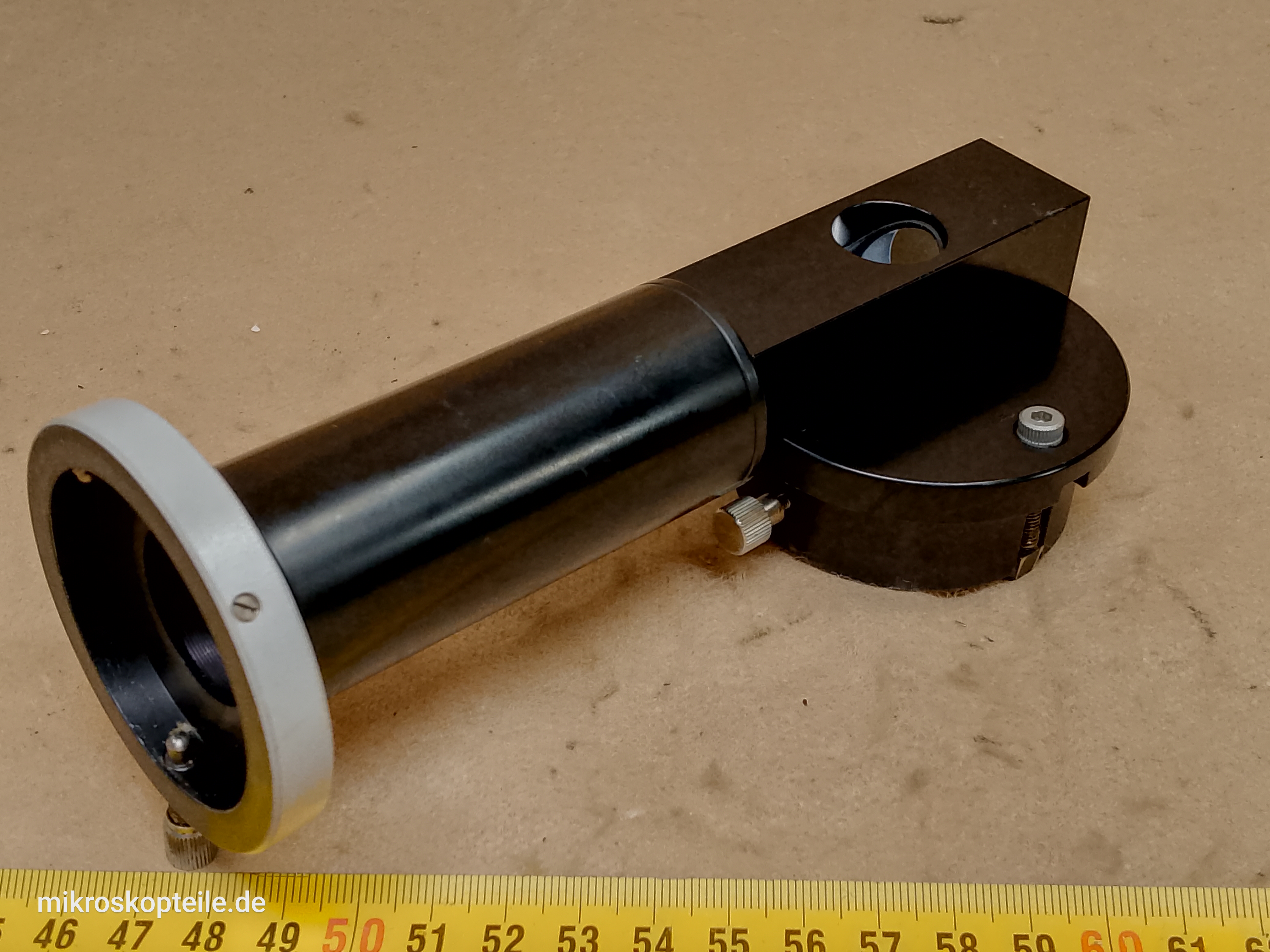 Zeiss Photomicroscope / Universal - boczne mocowanie mikroskopowego oświetlacza EPI (fluorescencja) światła - ujęcie #1