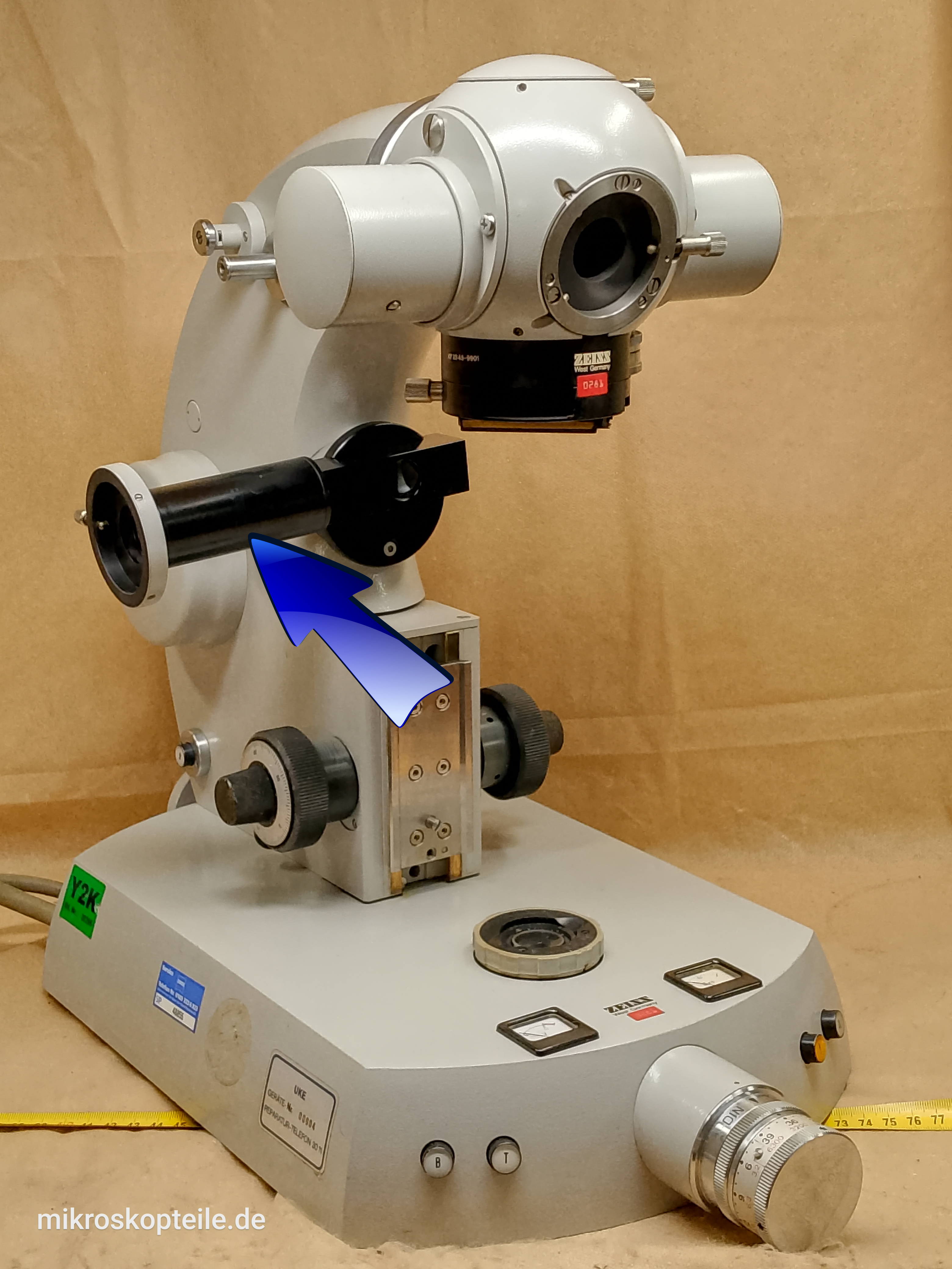 Zeiss Photomicroscope / Universal - boczne mocowanie mikroskopowego oświetlacza EPI (fluorescencja) światła - ujęcie #14