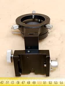 Zeiss Photomicroscope / Ultraphot - mocowanie kondensora mikroskopowego ze śrubami centrującymi, listwa zębata, uchwyt filtrów i soczewka szerokiego pola - different 7 view