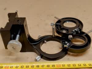 Zeiss Photomicroscope / Ultraphot - mocowanie kondensora mikroskopowego ze śrubami centrującymi, listwa zębata, uchwyt filtrów i soczewka szerokiego pola - different 11 view