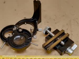 Zeiss Photomicroscope / Ultraphot - mocowanie kondensora mikroskopowego ze śrubami centrującymi, listwa zębata, uchwyt filtrów i soczewka szerokiego pola - different 16 view